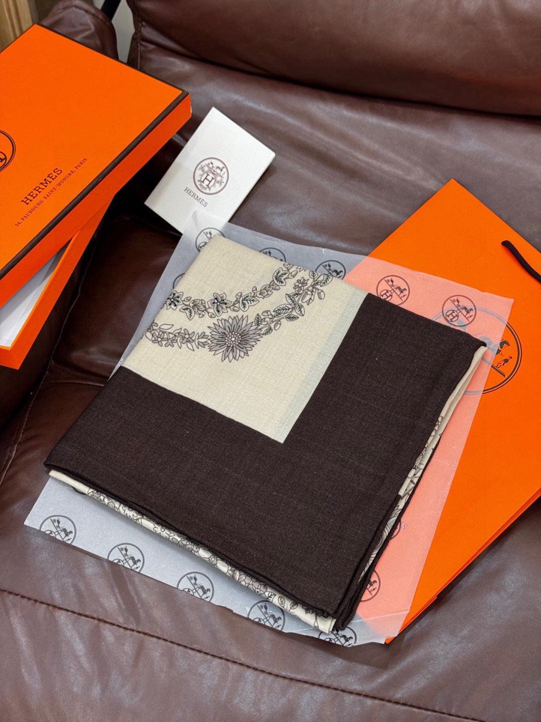 HM 25s Velvet Square Scarf 140cm Light Beige Black Cashmere 976212