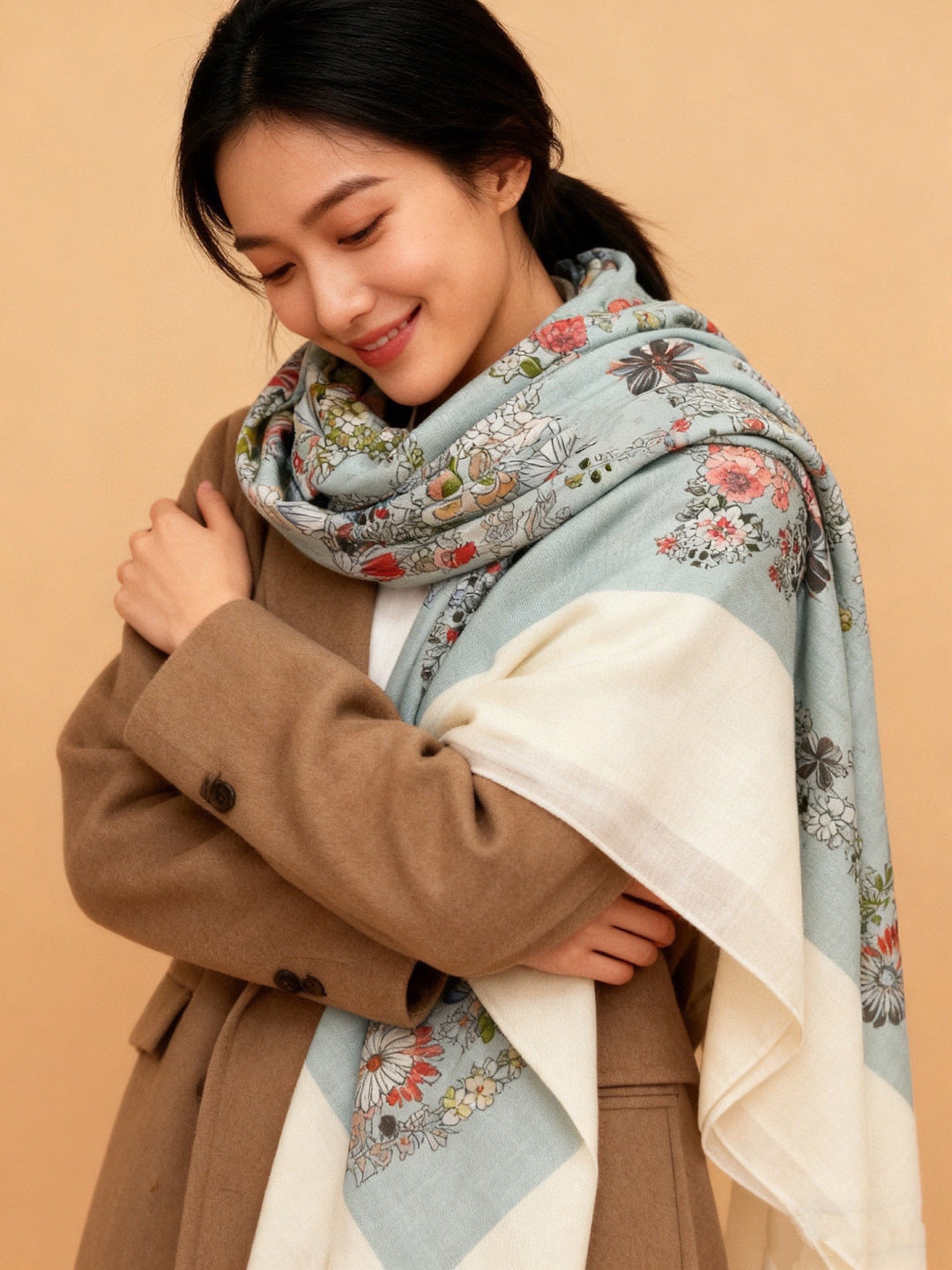 HM 25s Velvet Square Scarf 140cm Light Beige Cashmere 976214