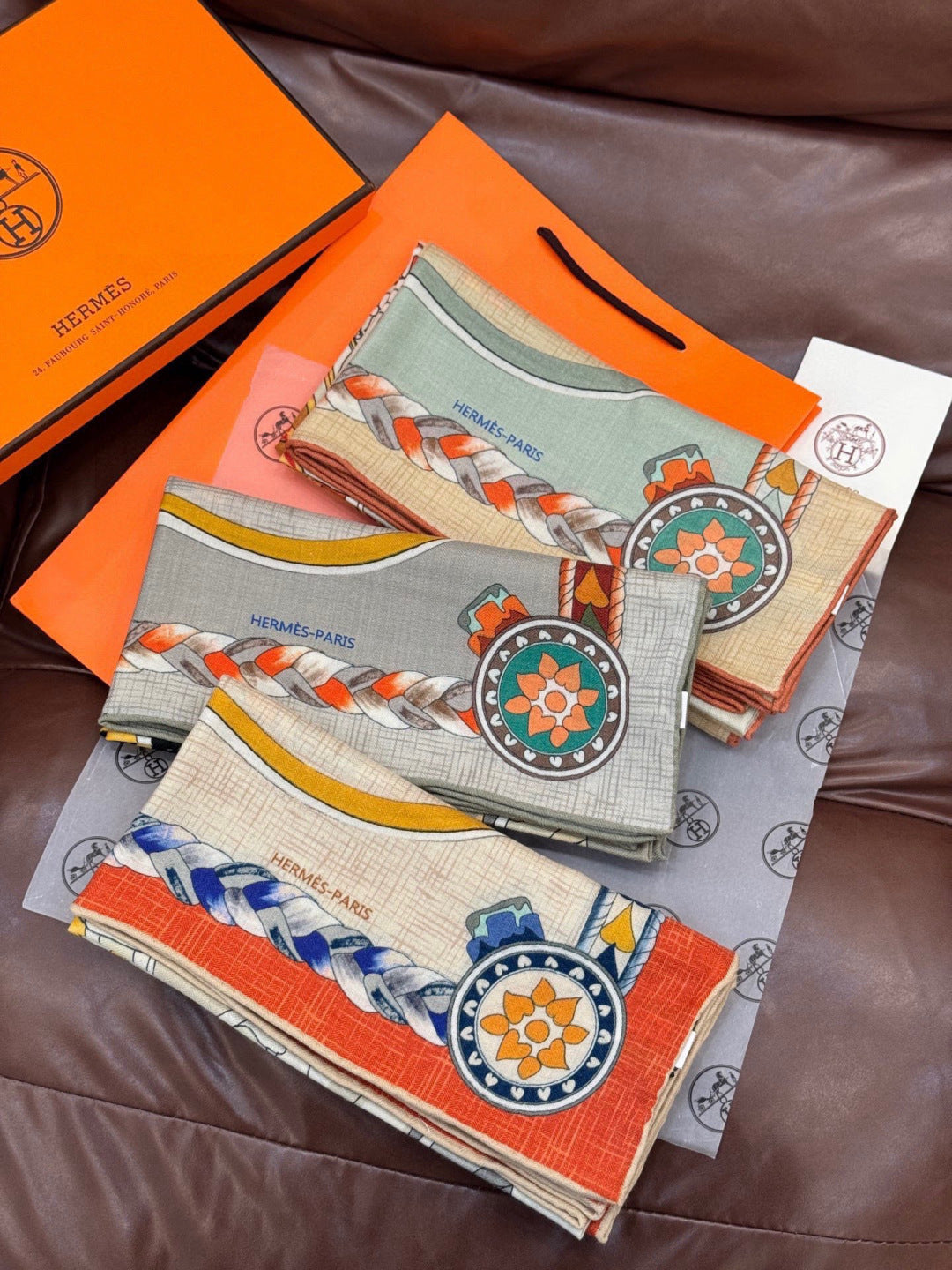 HM 25s Velvet Square Scarf 140cm Beige Orange Cashmere 976219