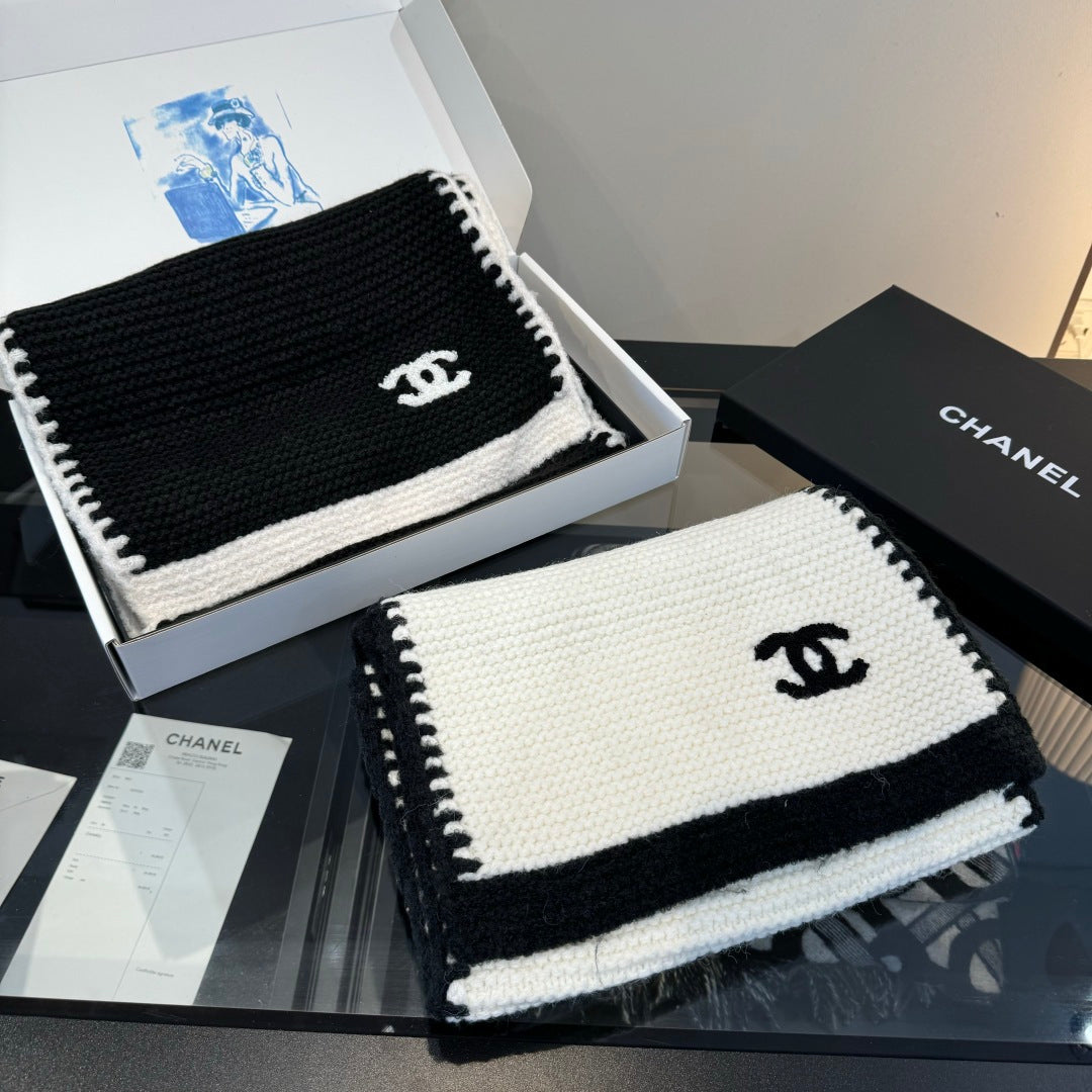 CC 25 Classic Scarf 170cm White Wool 293430