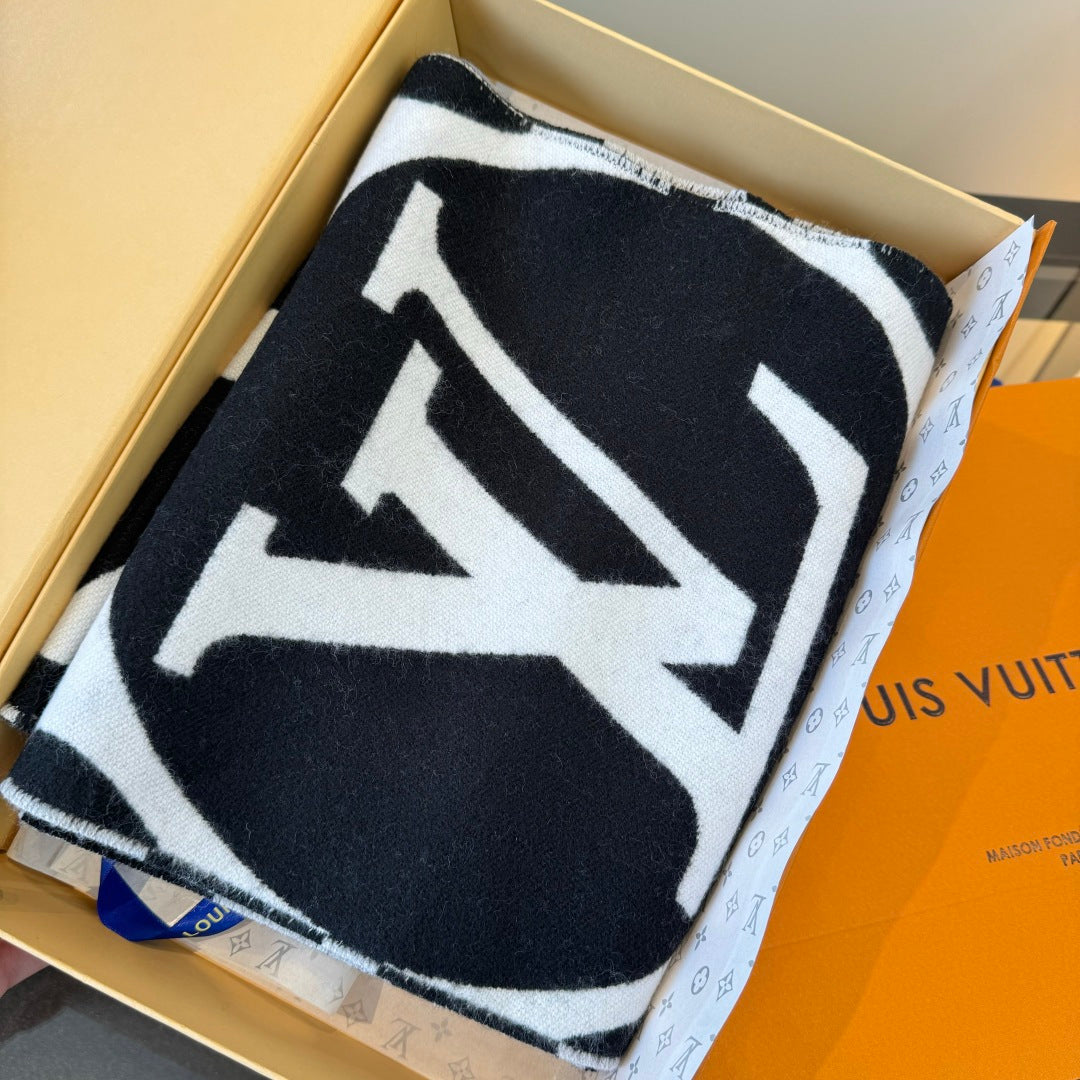 LV 25 Scarf 186cm Black White Wool 293490