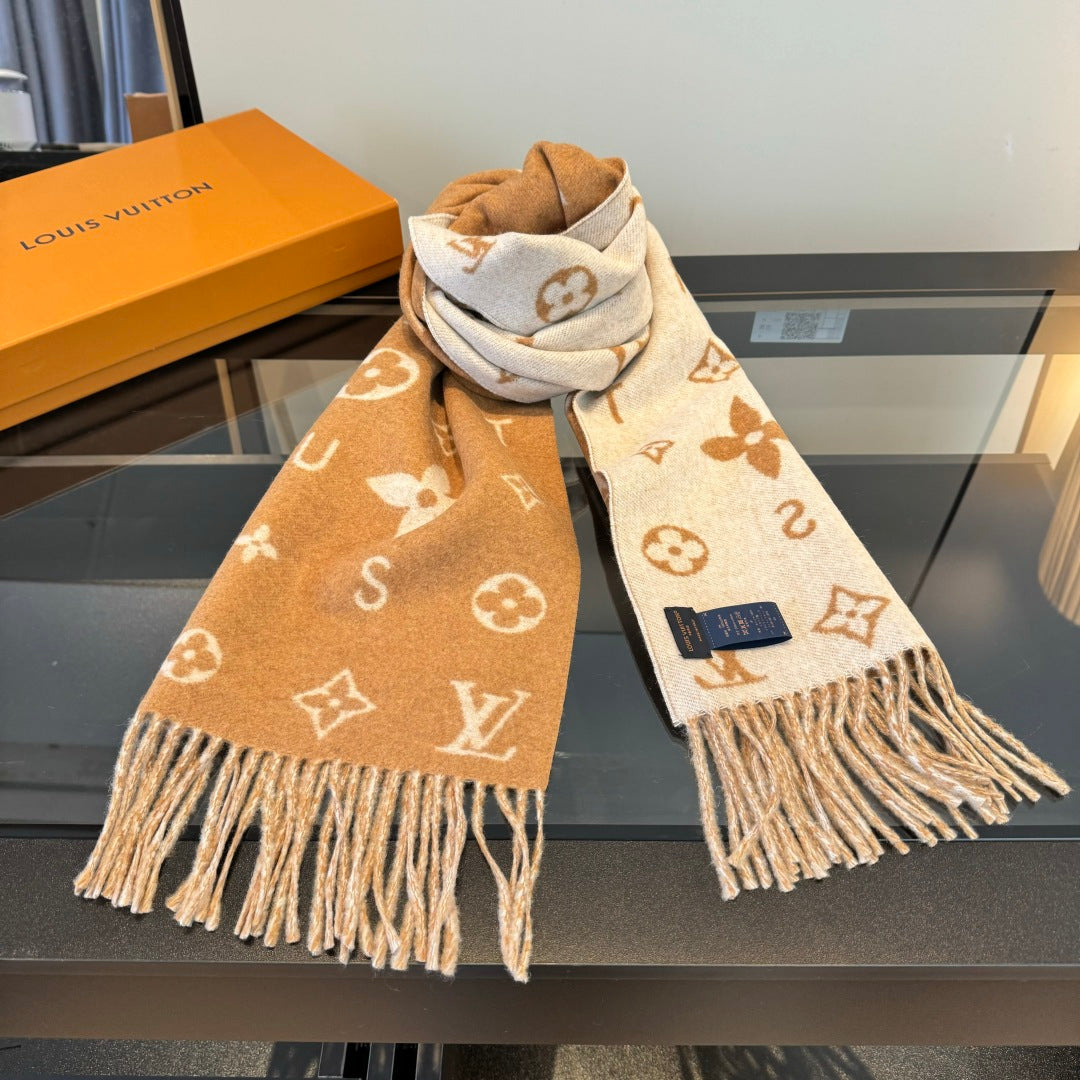 LV 25 Scarf 220CM Light Brown Wool 293515