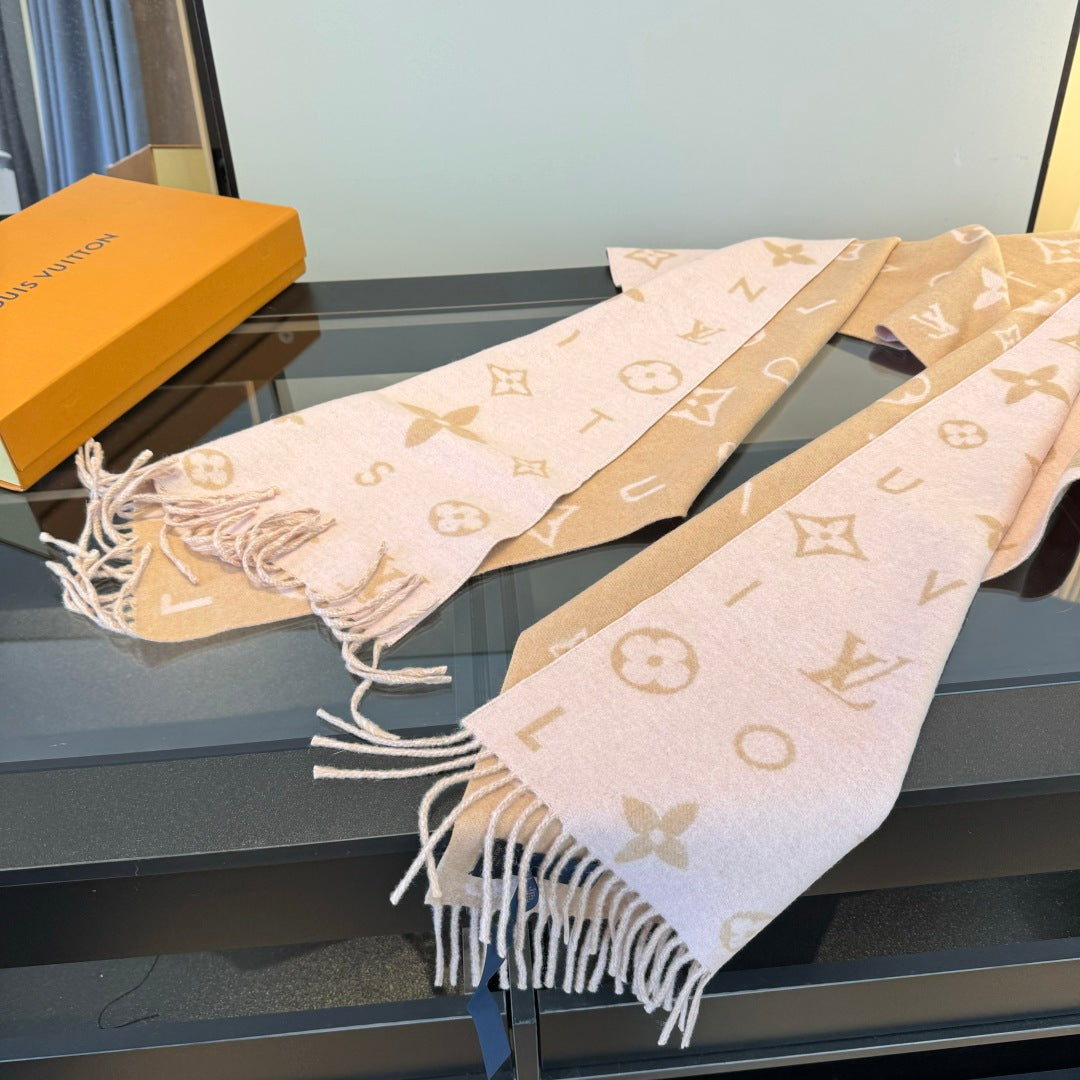 LV 25 Scarf 220CM Light Pink Wool 293518