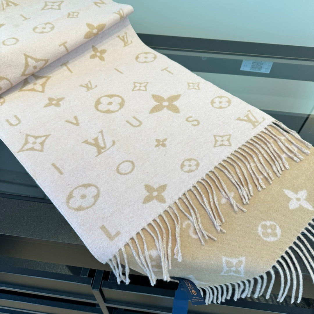 LV 25 Scarf 220CM Light Pink Wool 293518