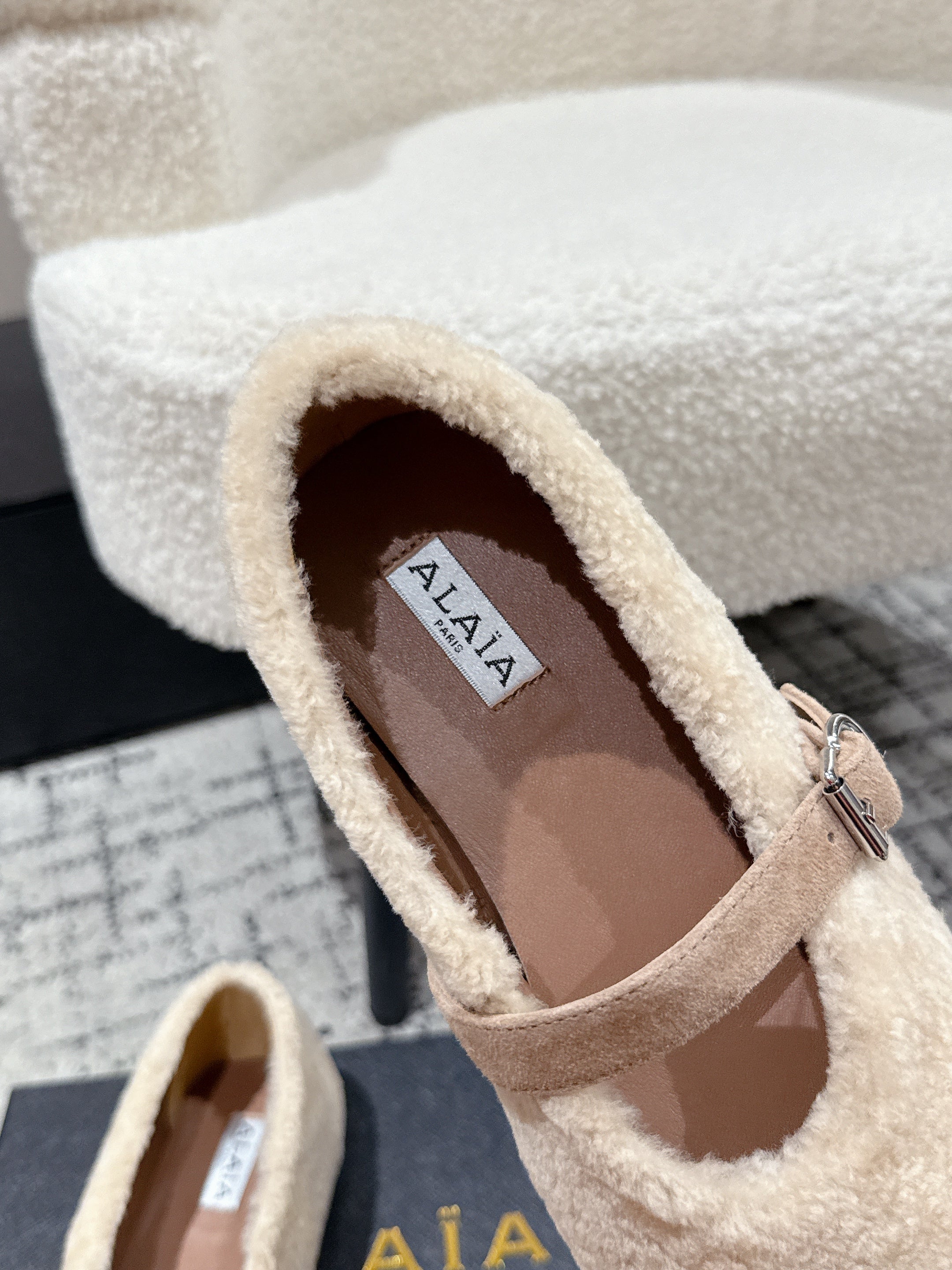 Alaia 2025 Ballet Flat Beige Wool 558649
