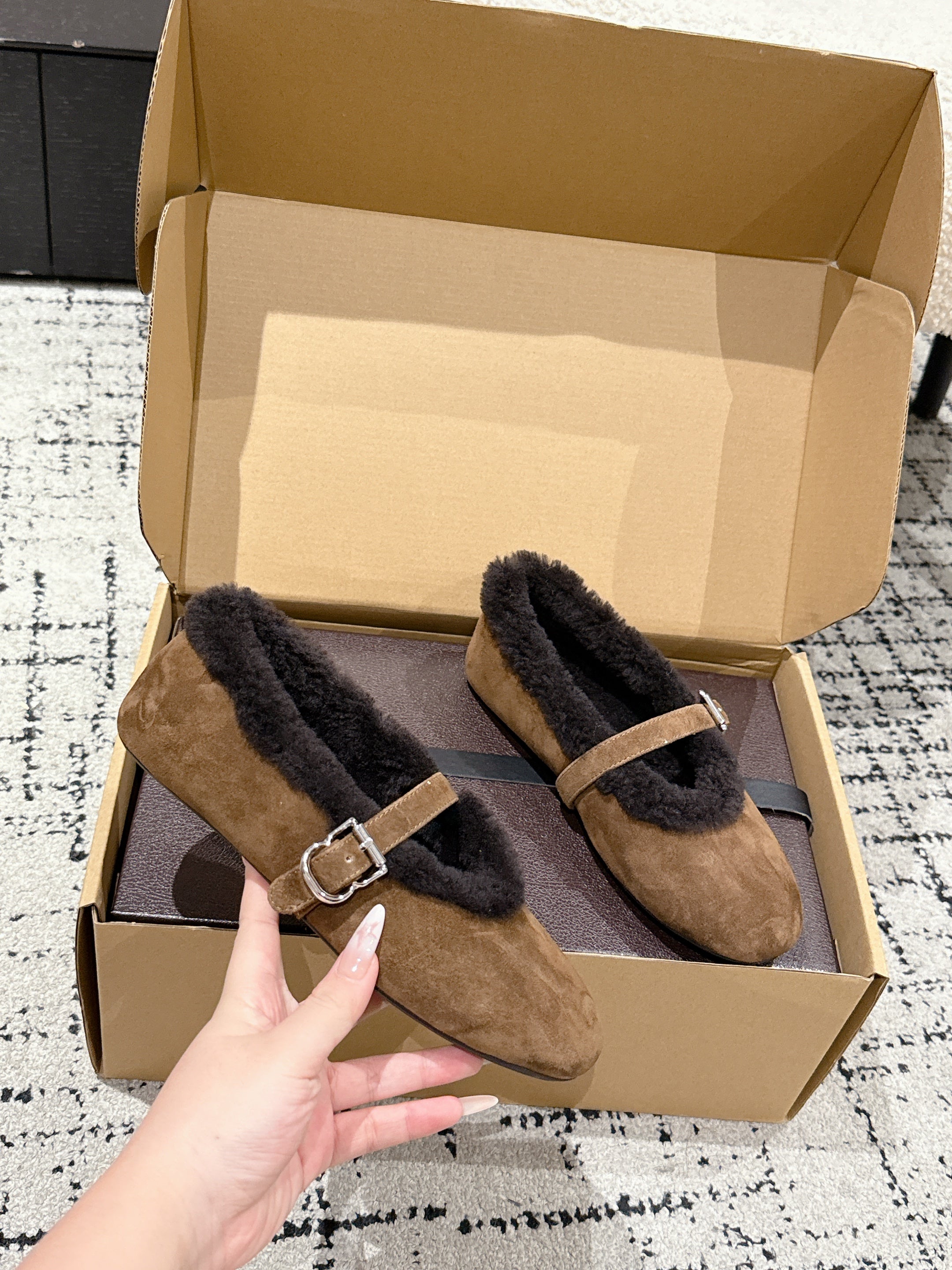 Alaia 2025 Ballet Flat Brown Black Suede Wool 558672