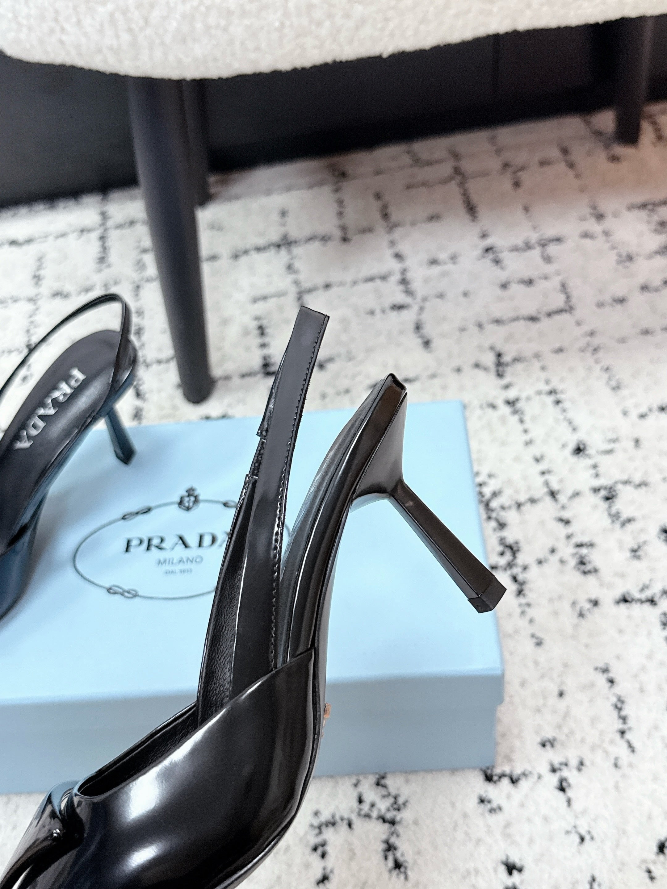 Prada 2026 Logo-Plaque Slingback Pumps 75mm Leather 769775