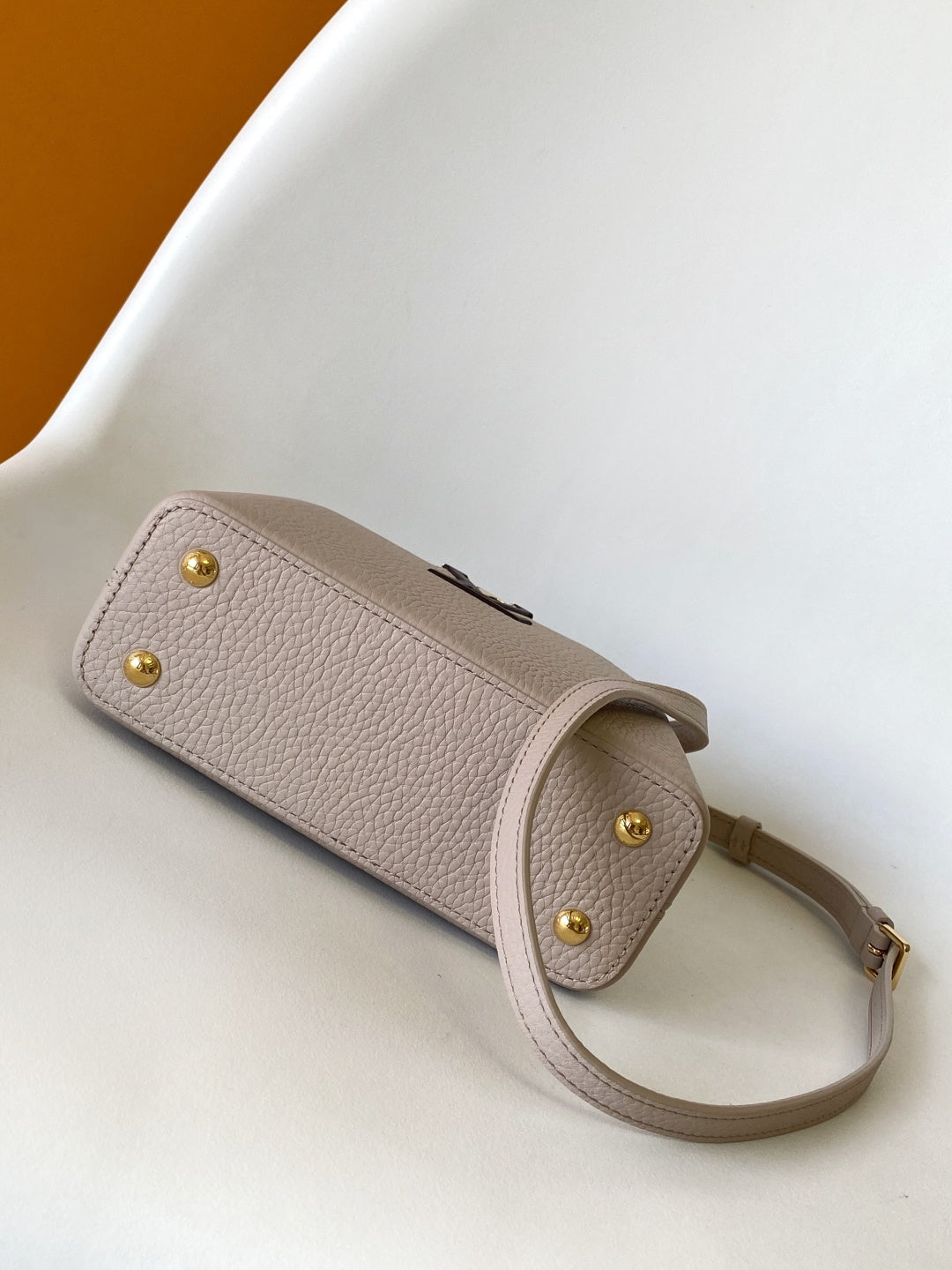 LV 2026 Capucines Bag Beige Brown Taurillon Cowhide Leather 281631