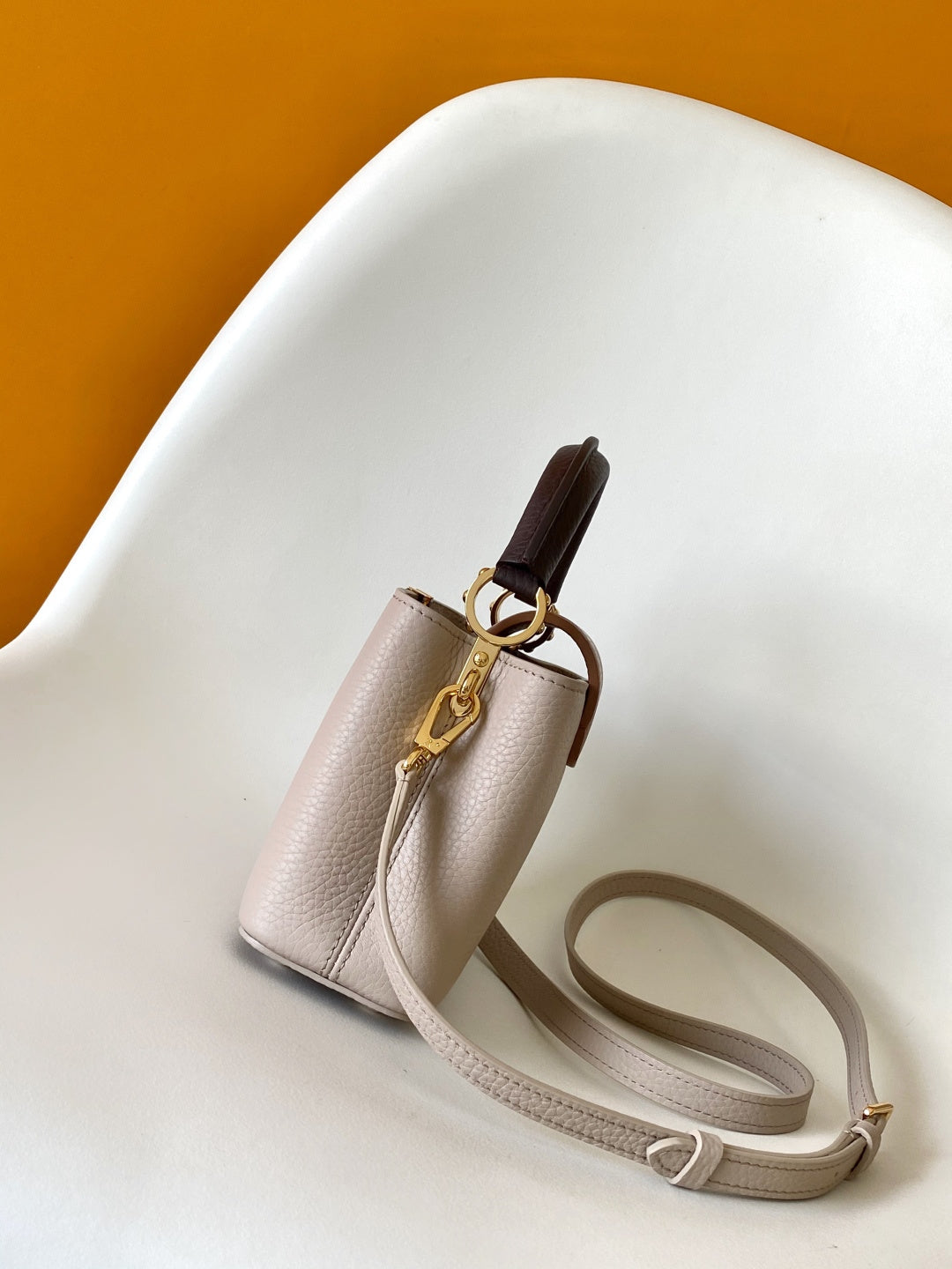 LV 2026 Capucines Bag Beige Brown Taurillon Cowhide Leather 281631