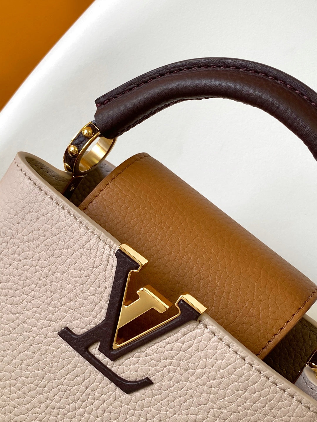 LV 2026 Capucines Bag Beige Brown Taurillon Cowhide Leather 281631