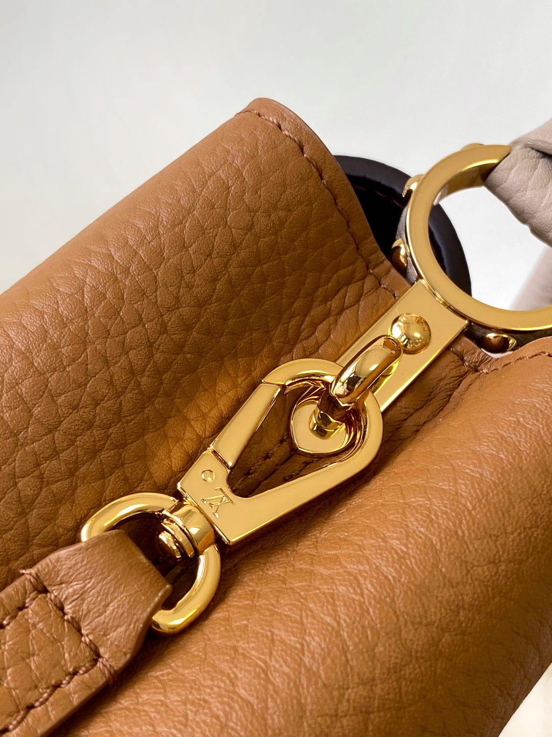 LV 2026 Capucines Bag Brown Taurillon Cowhide Leather 281638