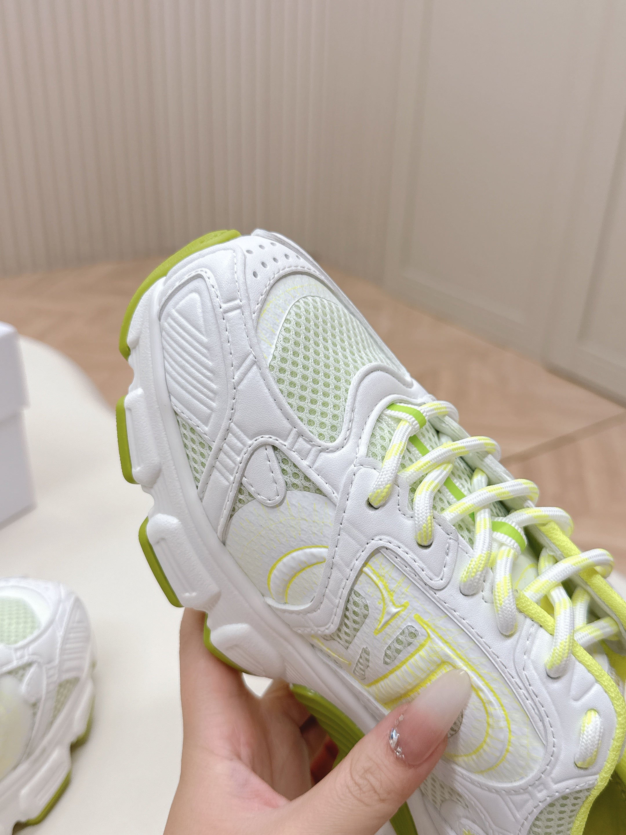 CD 26s Chrono Sneakers White Green Cowhide Mesh 643754