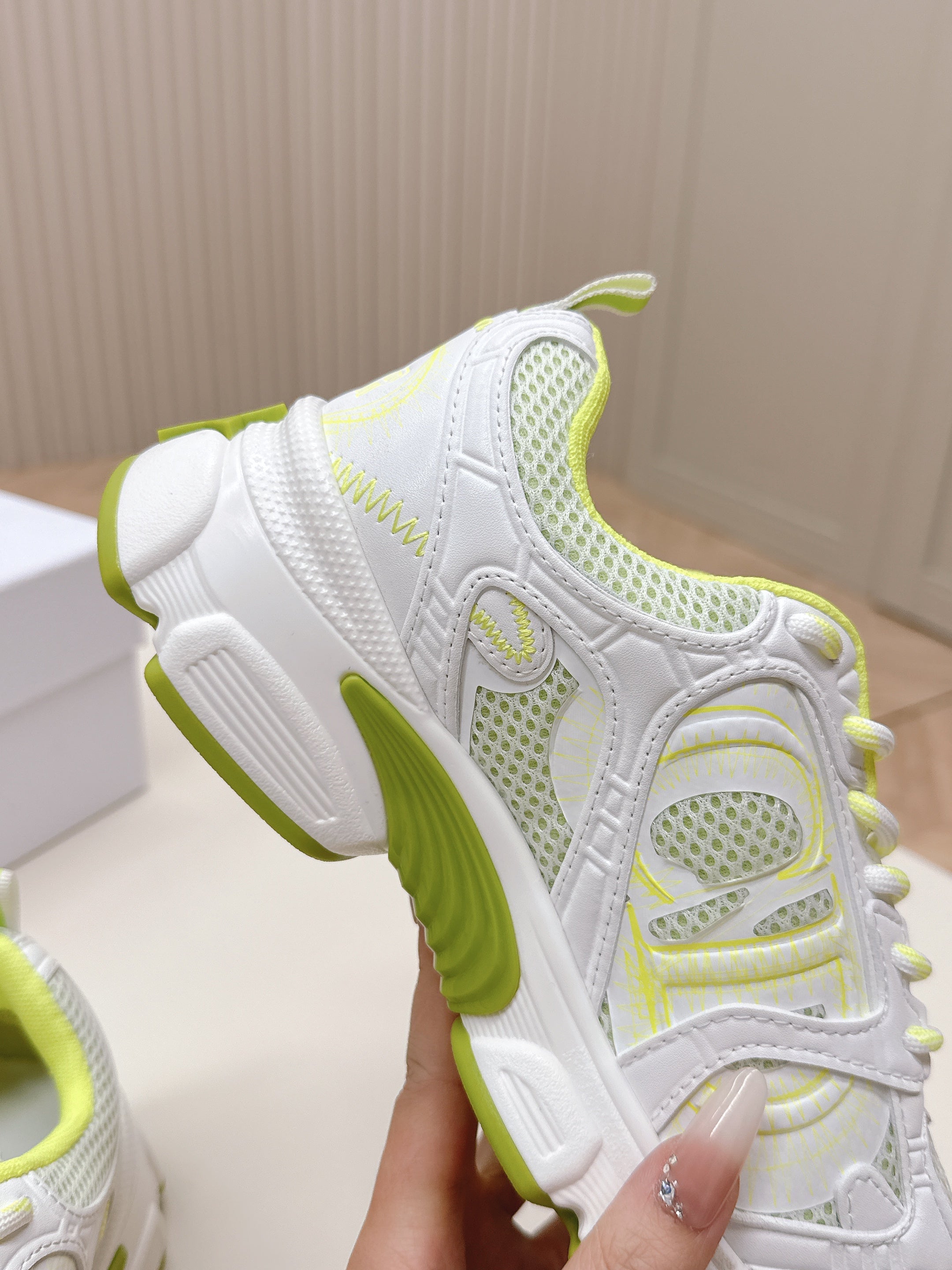 CD 26s Chrono Sneakers White Green Cowhide Mesh 643754