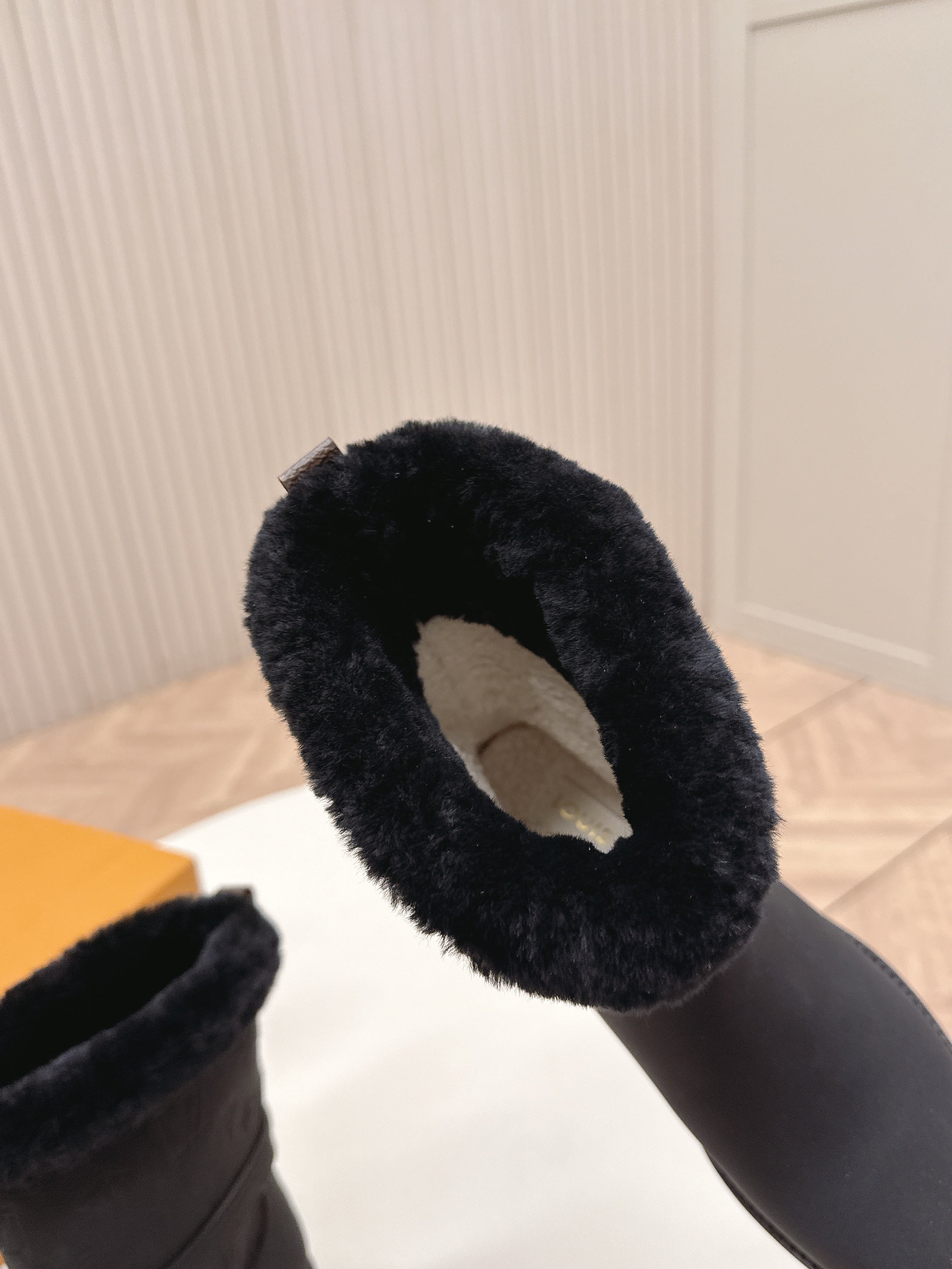 LV 2026 Territory Ankle Boot Black Nubuck Calf Leather 595440