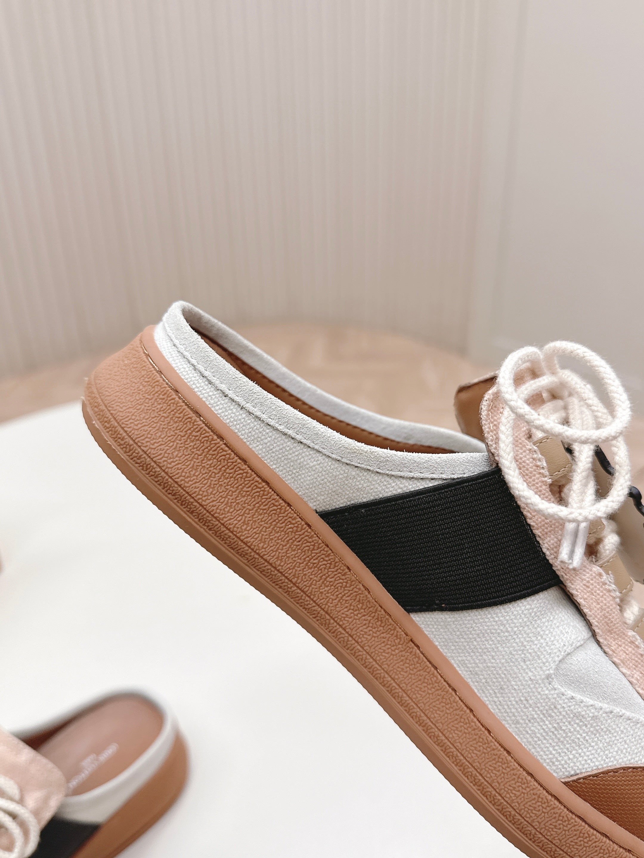 LV 2026 Lous Open Back Sneaker White Brown Canvas Leather 595416