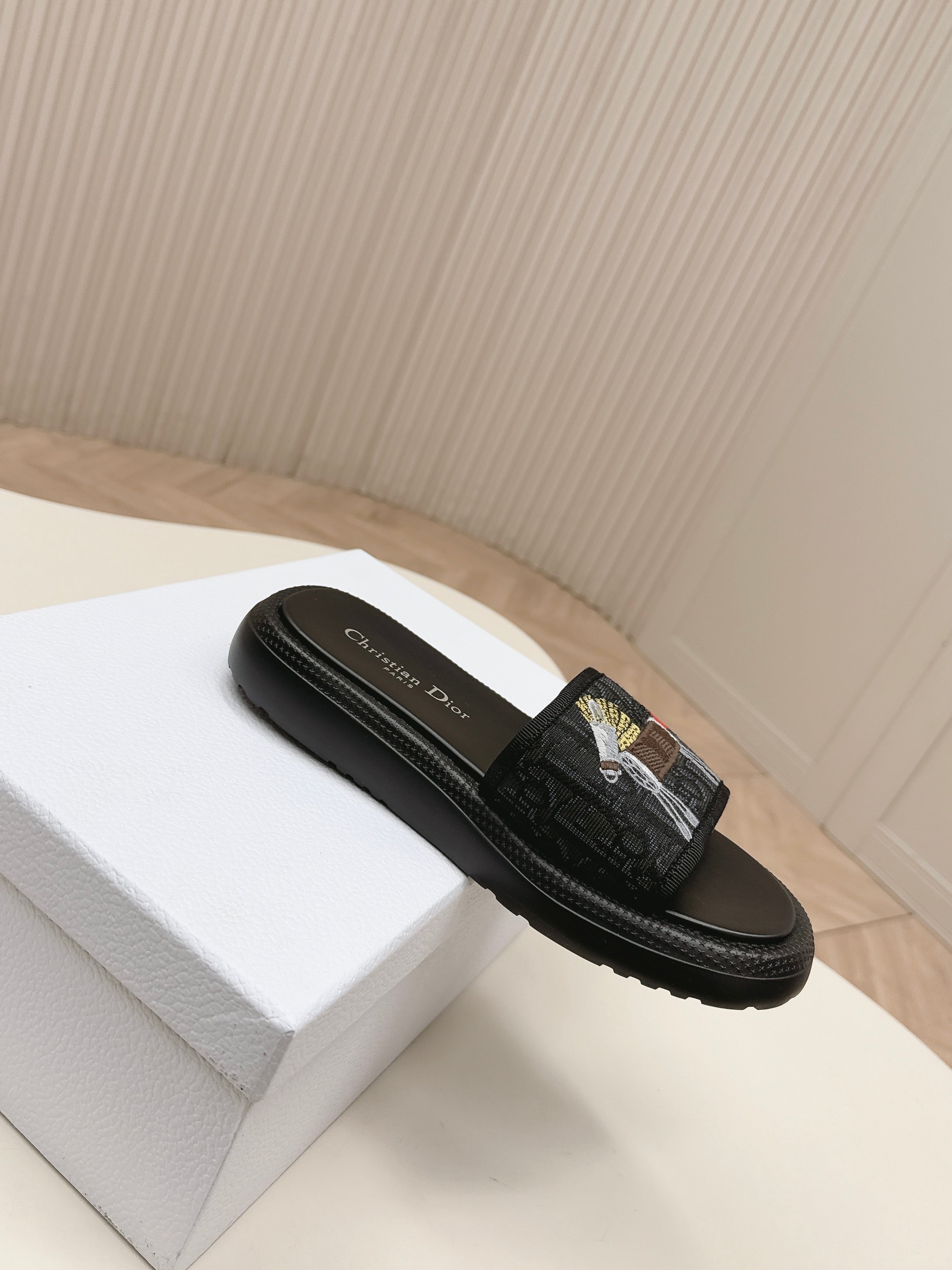 CD 26s  Slippers Black Canvas Lambskin 643805