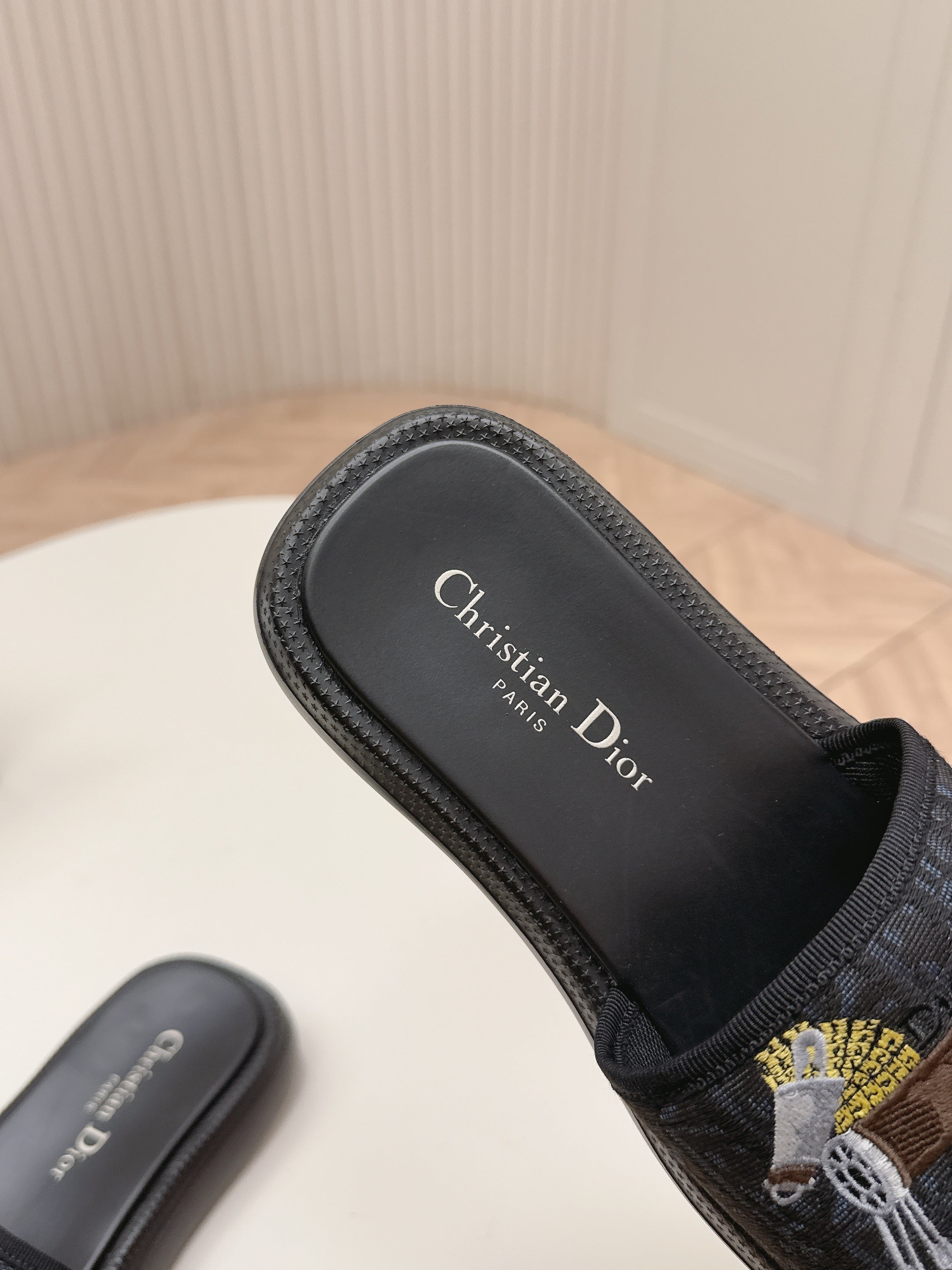 CD 26s  Slippers Black Canvas Lambskin 643805