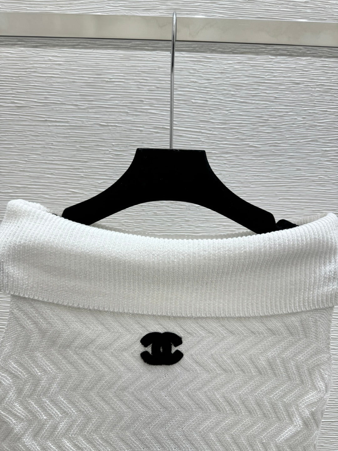Chanel 2026 Knit Off-Shoulder Vest Wool