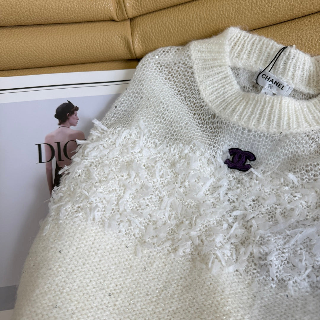 CC 26 Sweater Gray and White Wool Mesh 240318