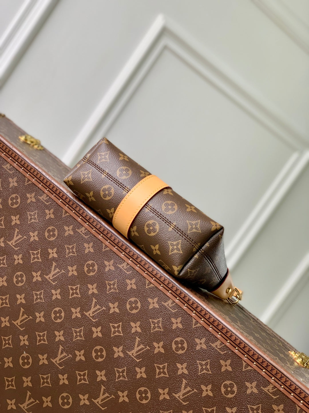 LV 2025 Pochette Mia Camel Brown Leather Canvas 346572