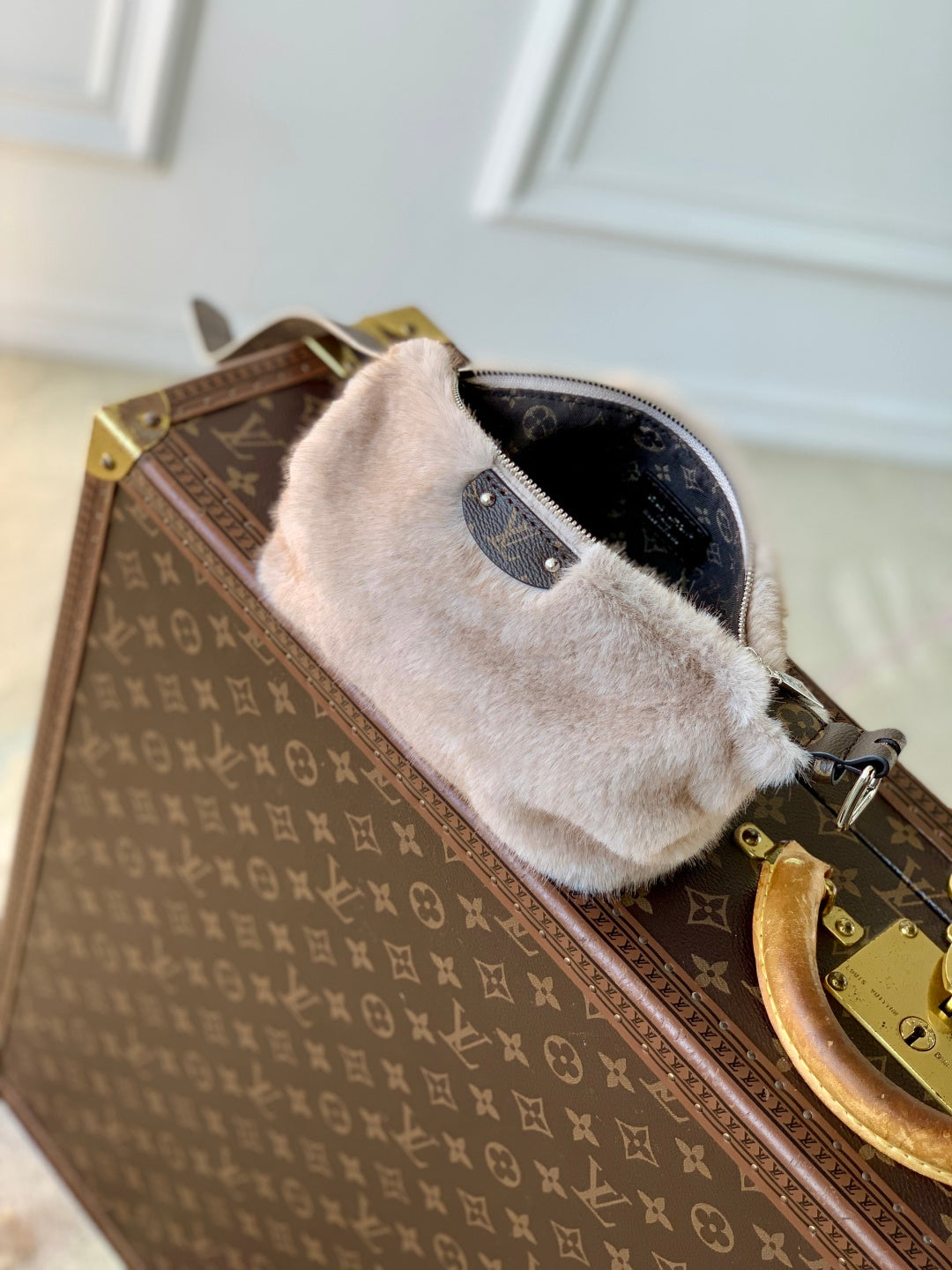 LV 2025 Pochette Hills Bag Beige Brown Fur Lambskin 346600
