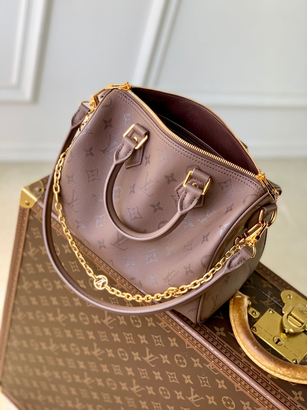 LV 2025 Speedy Bandoulière 25 Wine Red Calfskin 347094