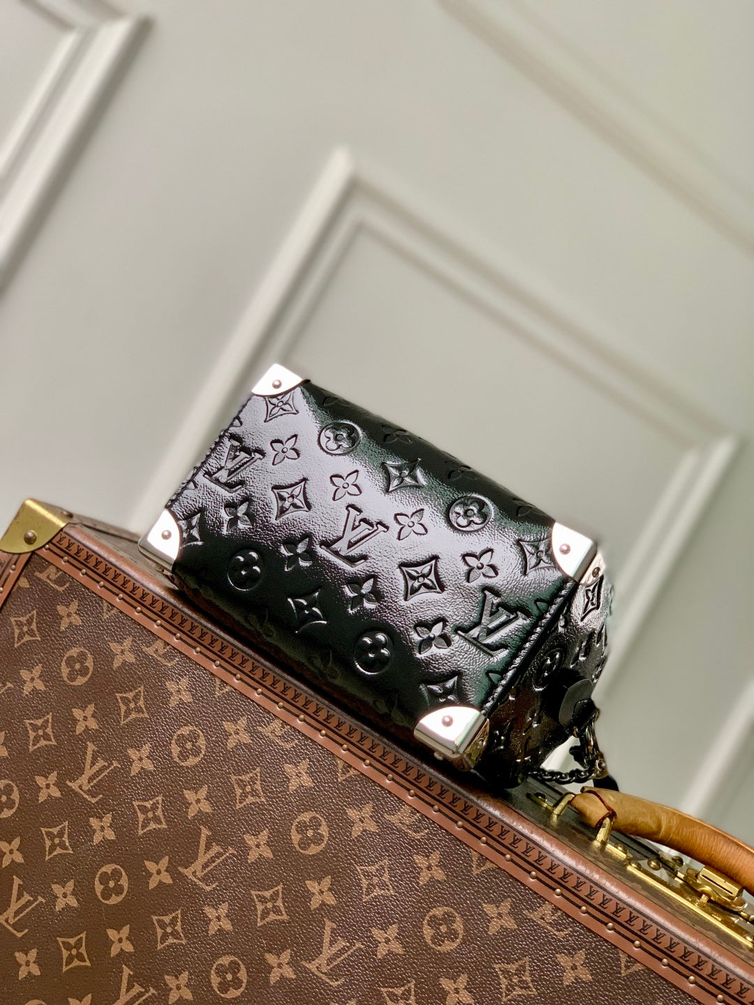 LV 2025 Speedy Trunk 20 Bag Black Silver Patent Leather 347370