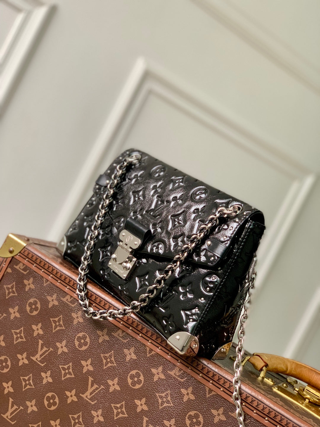LV 2025 Trunkie Bag 27cm Black Silver Patent Leather 347372