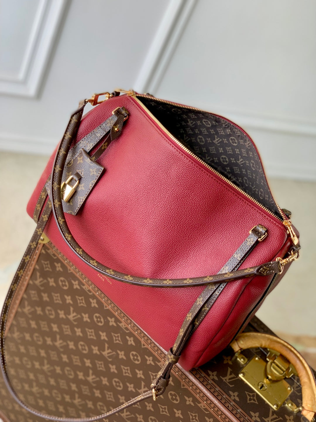 LV 2025 Express MM Bag 36cm Burgundy Brown Calfskin 347429
