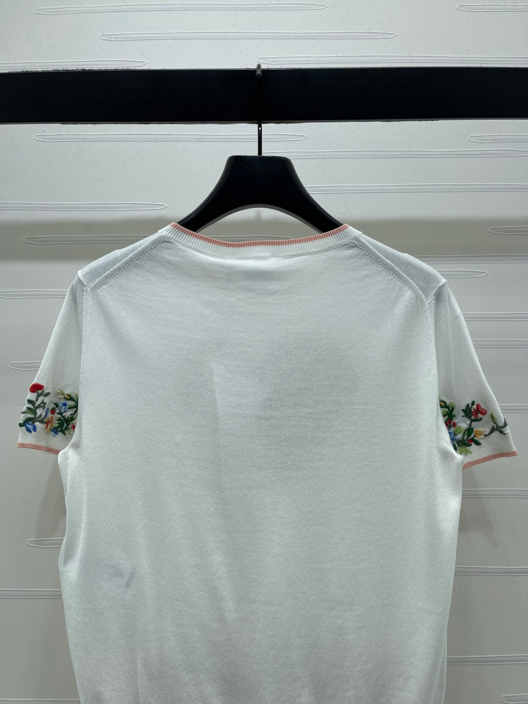 Dior 2026 Embroidered Floral Knit Short-Sleeve T-Shirt White mix Colors Wool