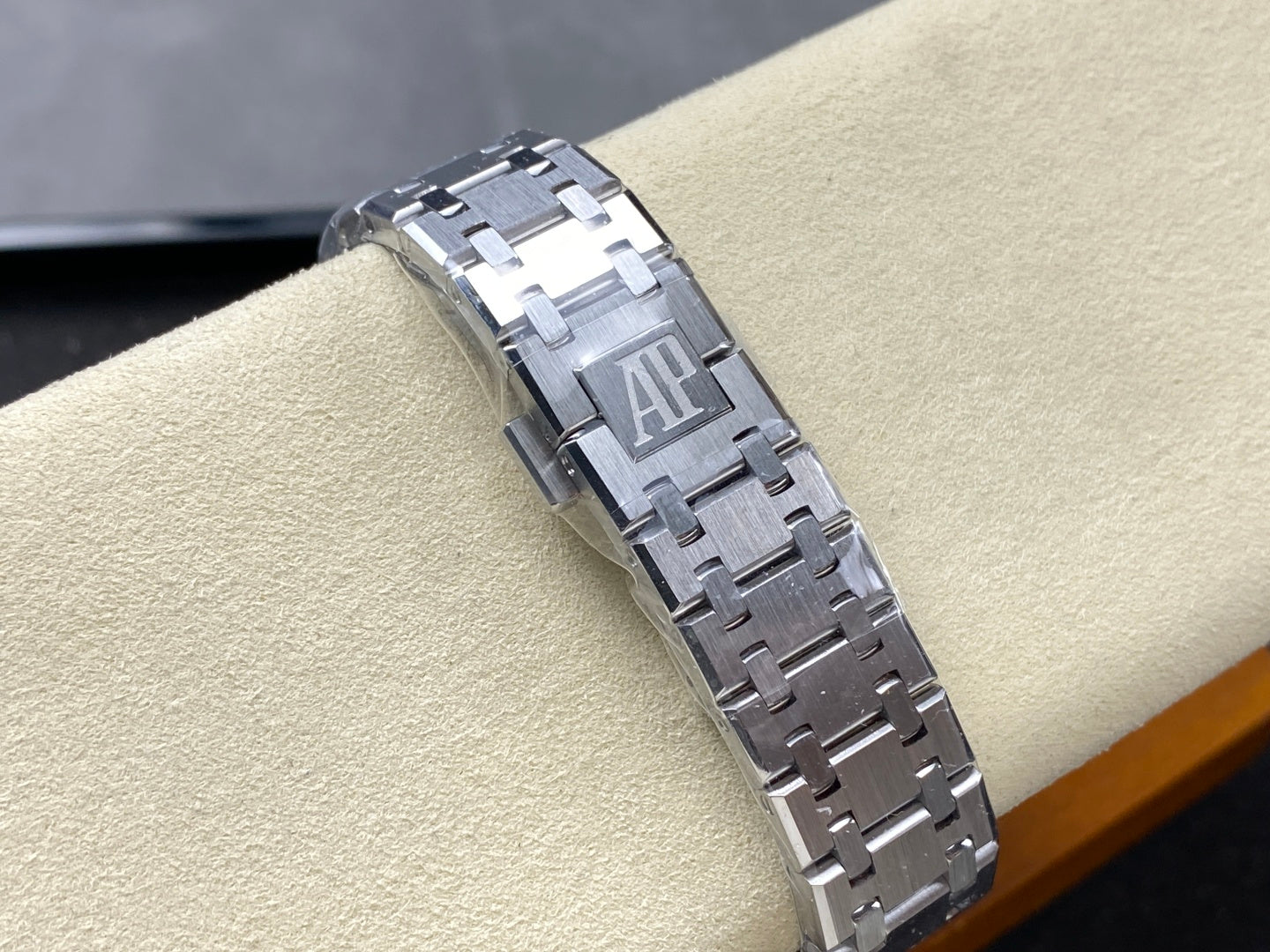 Audemars Piguet Royal Oak White Steel 33mm Watch