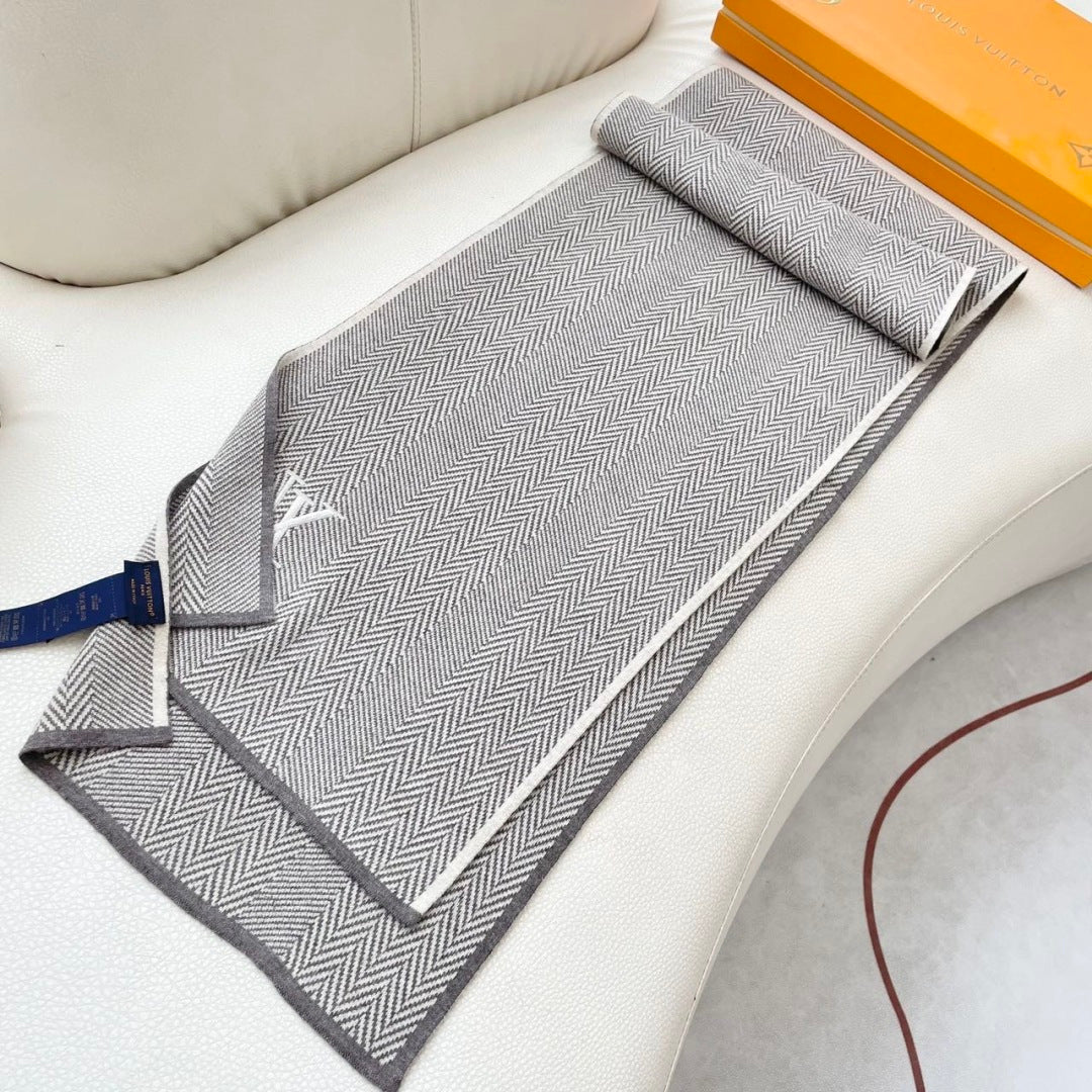 LV Couple's Style Scarf 180cm Light Gray Cashmere 976365