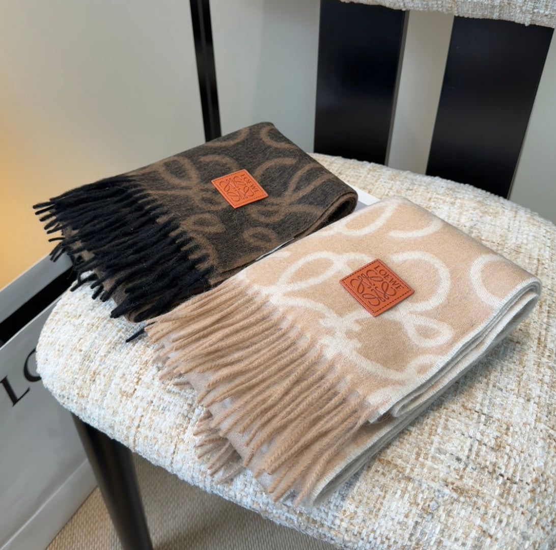 Loewe Scarf 180CM Beige White Wool-blend 100122