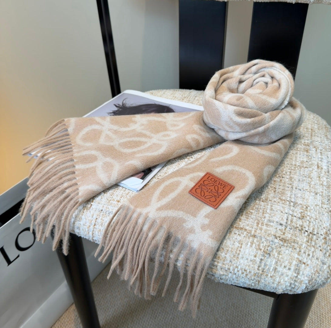 Loewe Scarf 180CM Beige White Wool-blend 100122