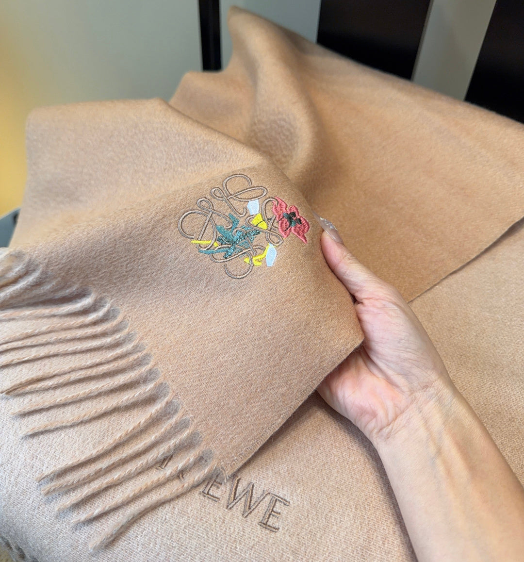 Loewe Scarf 180CM  Dark Beige Cashmere 969473