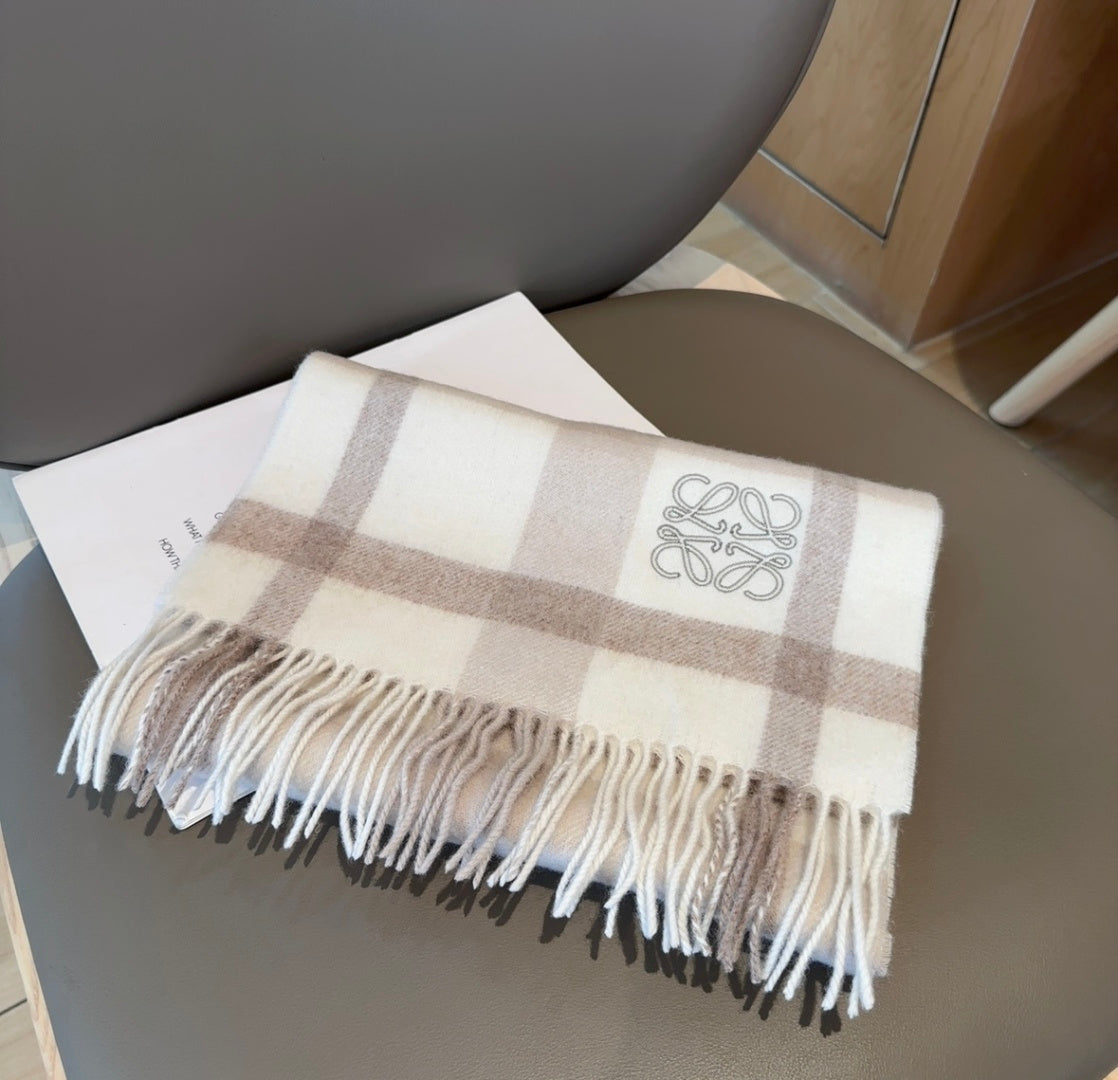 Loewe Scarf 180CM Ivory Beige Cashmere 969482