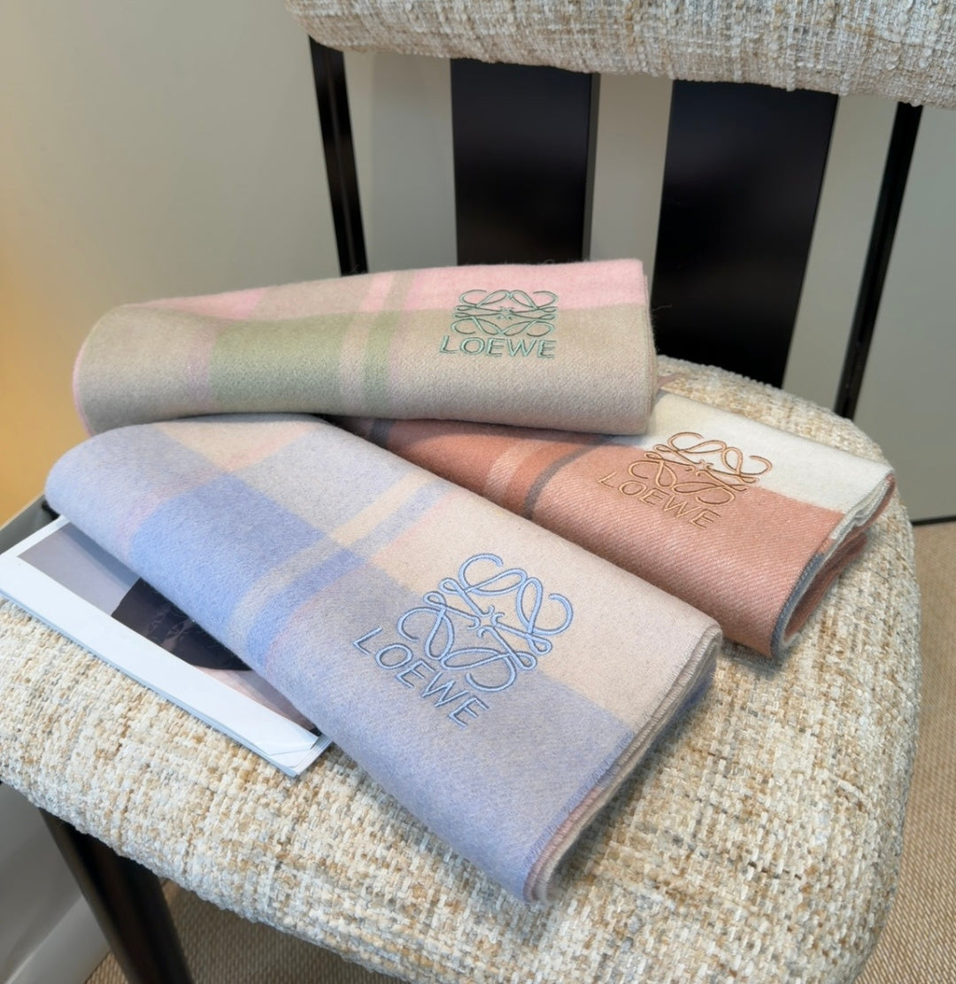 Loewe Scarf 180CM Light Gray Pink Cashmere 969485