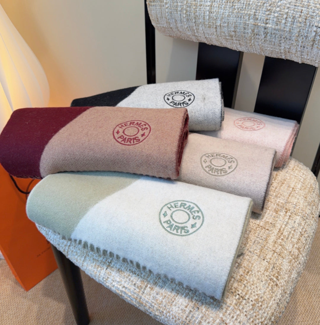 HM Scarf 190 CM Light Green Wool 969497