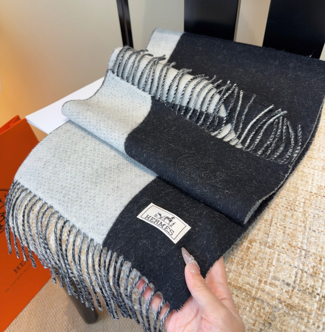 HM Scarf 190 CM Black Gray Wool 969500