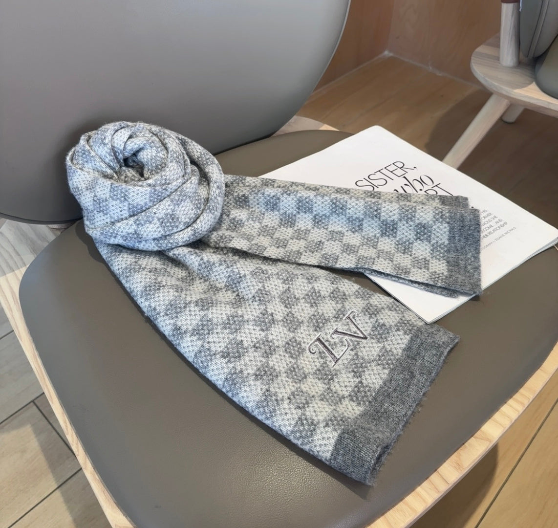LV Couple's Style Scarf 180cm Gray Knitted  Cashmere 973385