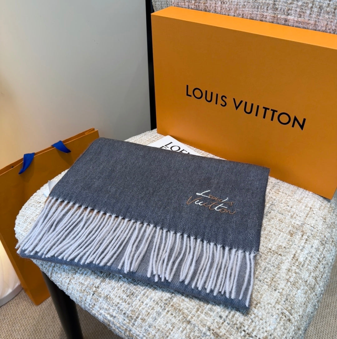 LV Scarf 185cm Gray Wool Cashmere 976980