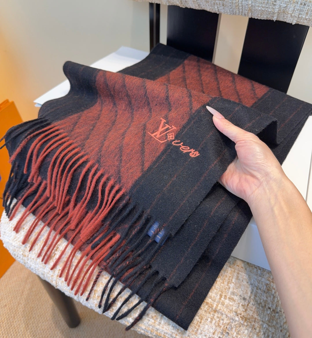 LV Scarf 180cm Black Deep Red Wool Cashmere 977014