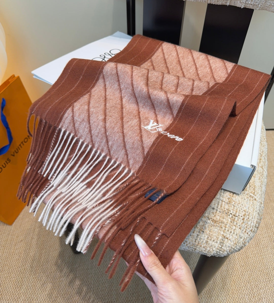 LV Scarf 180cm Brown Beige Wool Cashmere 977015