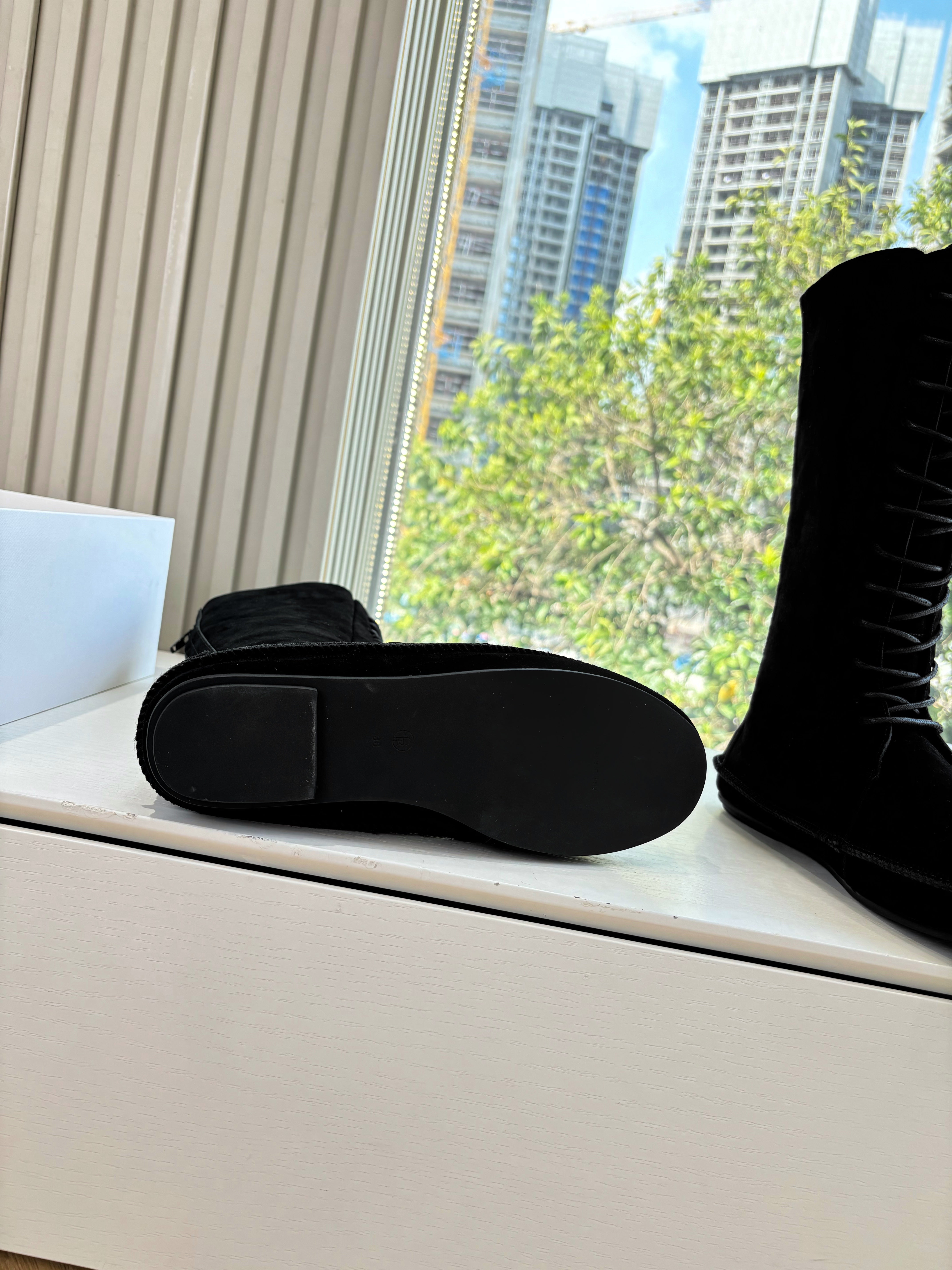 The Row 2025 Tyler Lace-up Boot Black Suede 549347