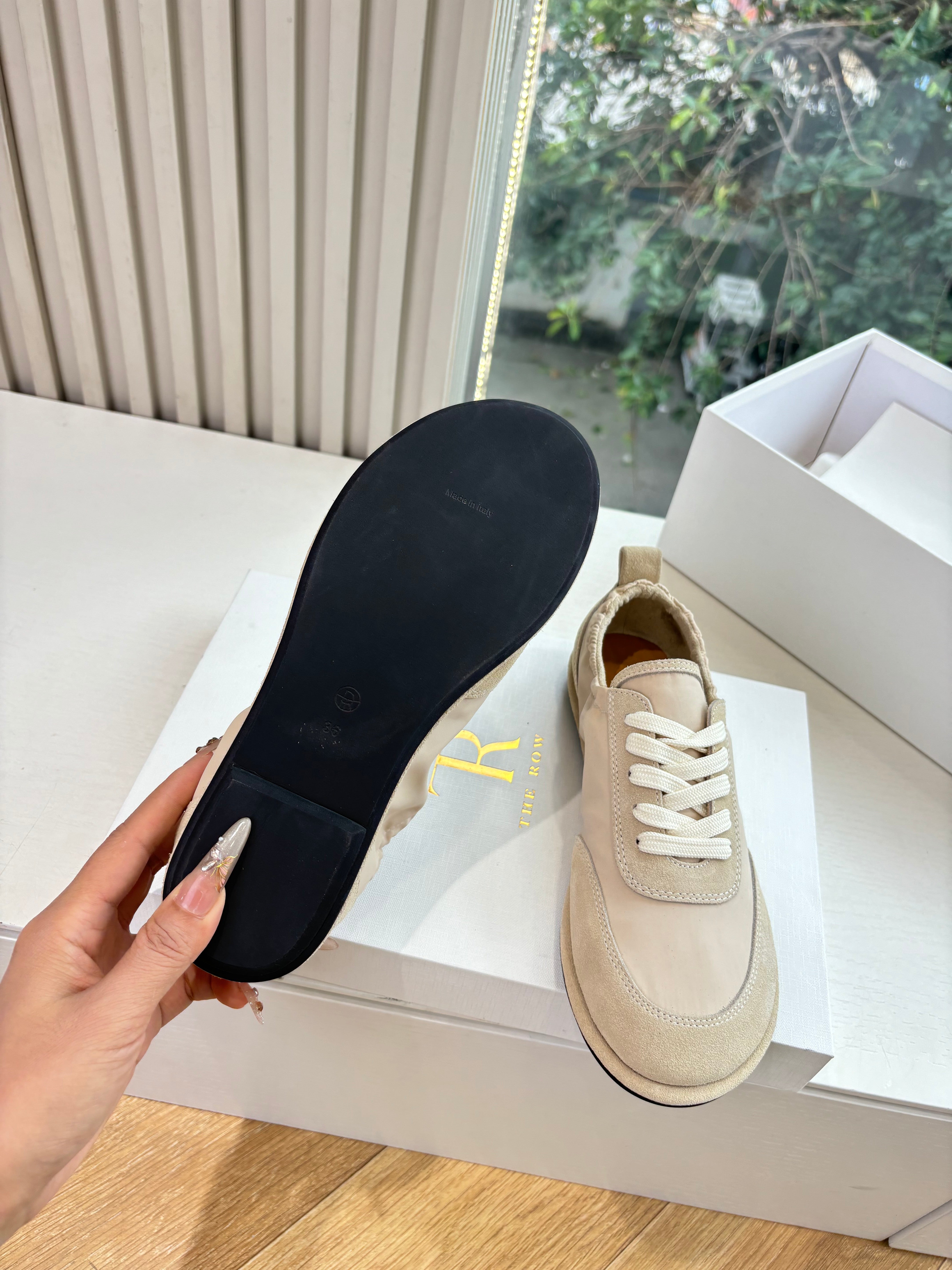 The Row 2025 Sneaker Light Beige Suede Fabric 549358