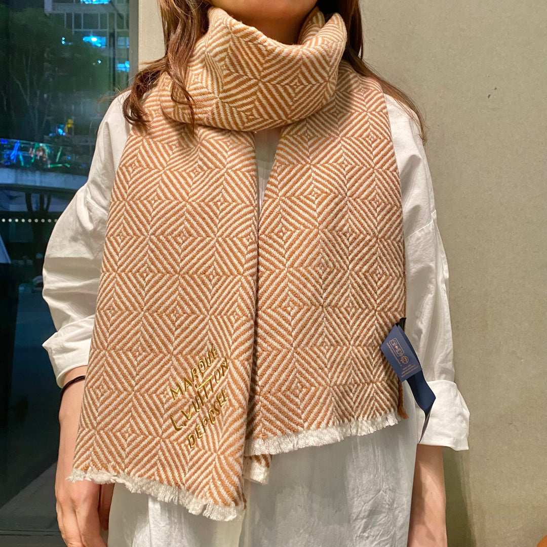 LV Exclusive Scarf 200cm Beige Cashmere 976319