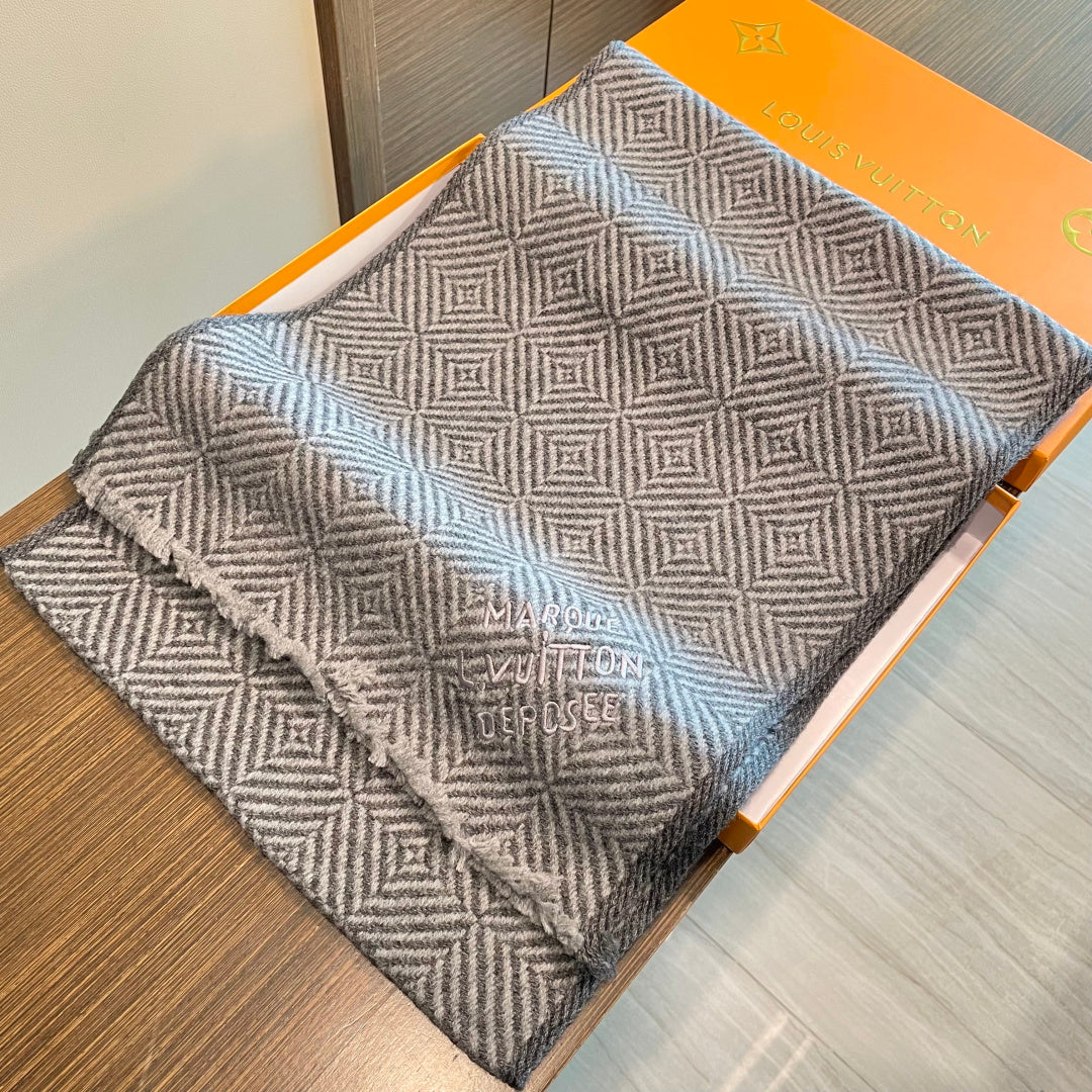 LV Exclusive Scarf 200cm Gray Cashmere 976320