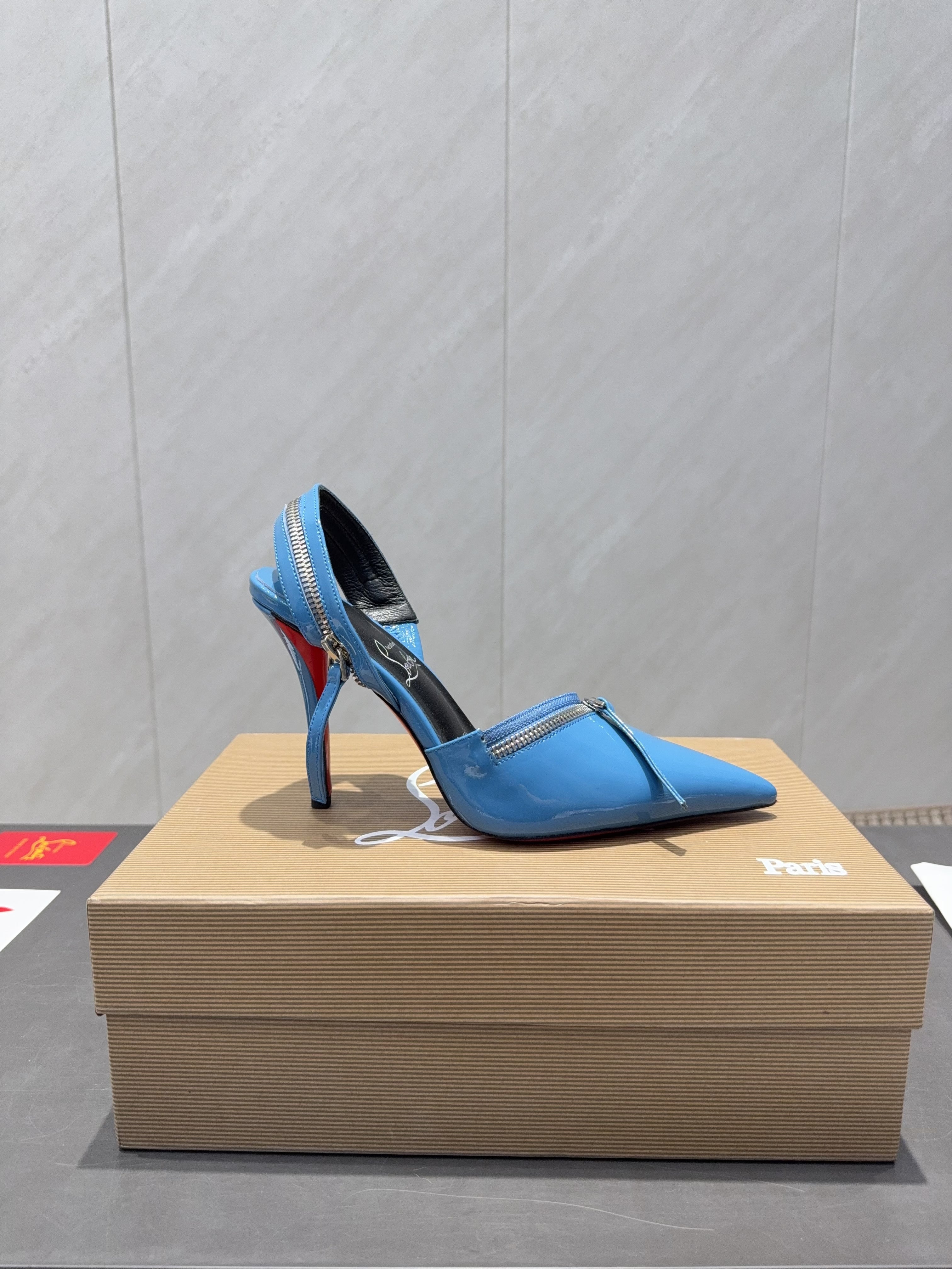 CL 2026 Slingback With Zipper Details 100mm Blue Patent Leather 613791