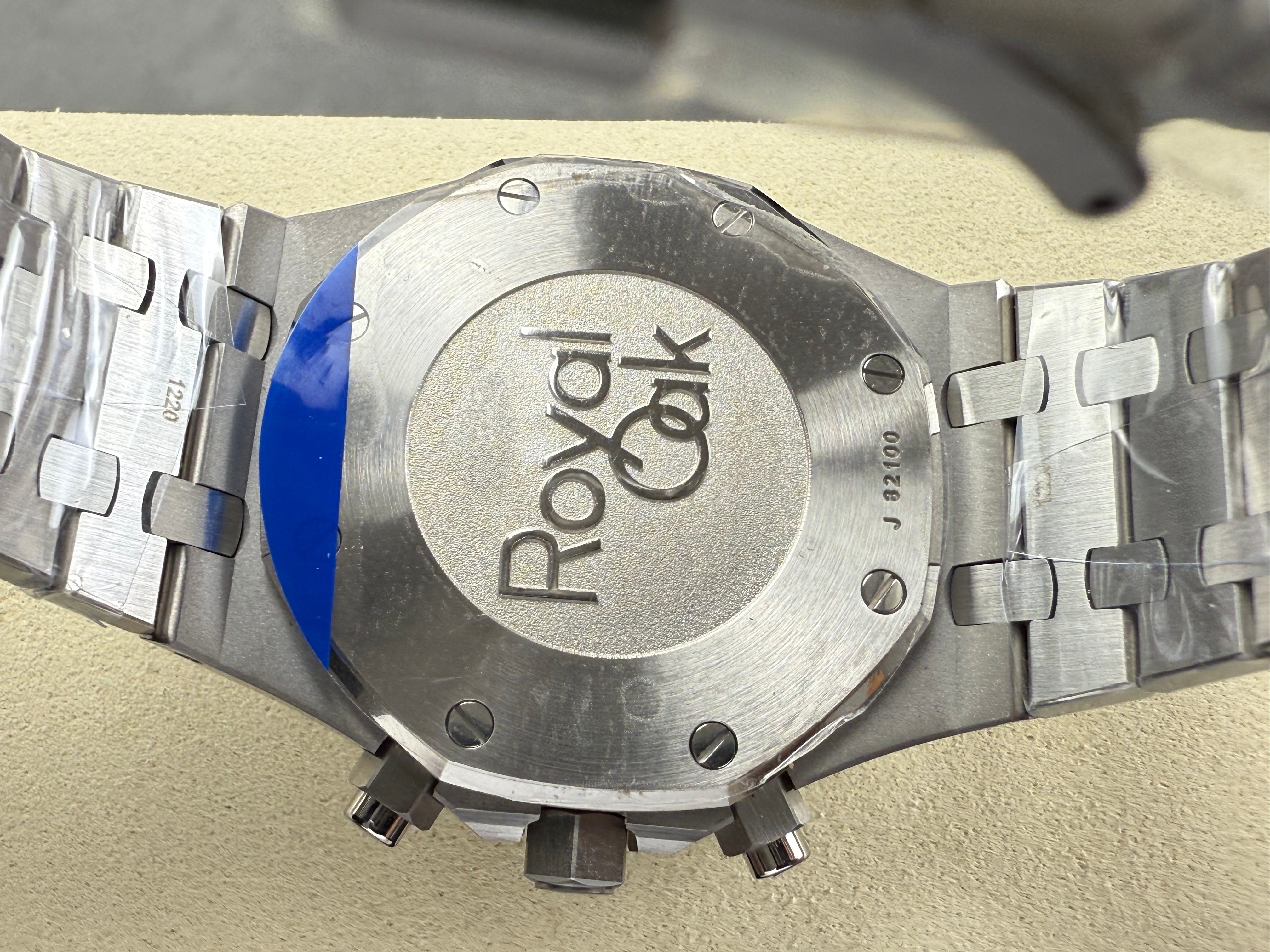 Audemars Piguet Royal Oak Chronograph 41mm Panda Dial