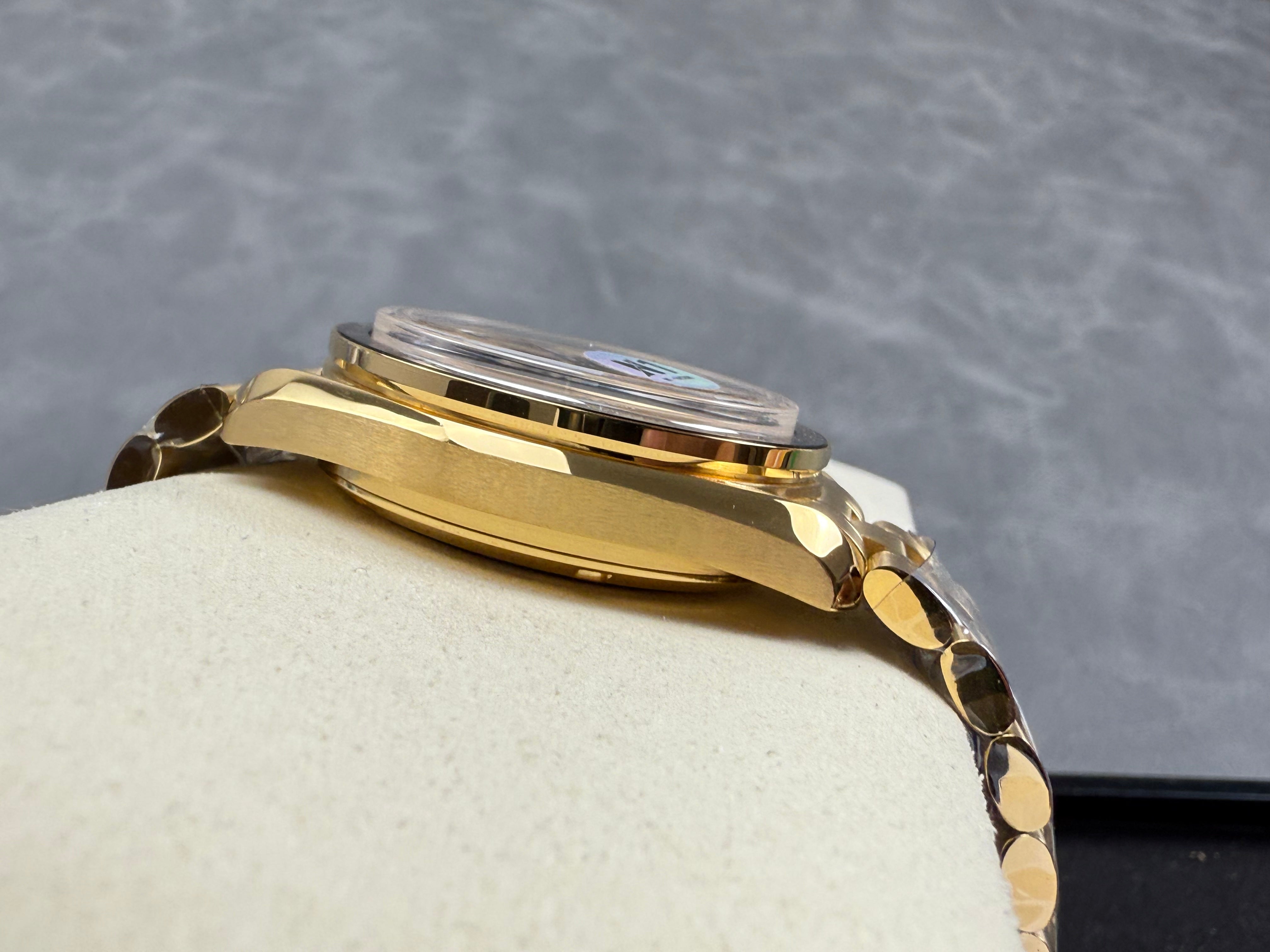 Omega Speedmaster Professional Moonwatch 42mm Yellow Gold Black Dial 233472